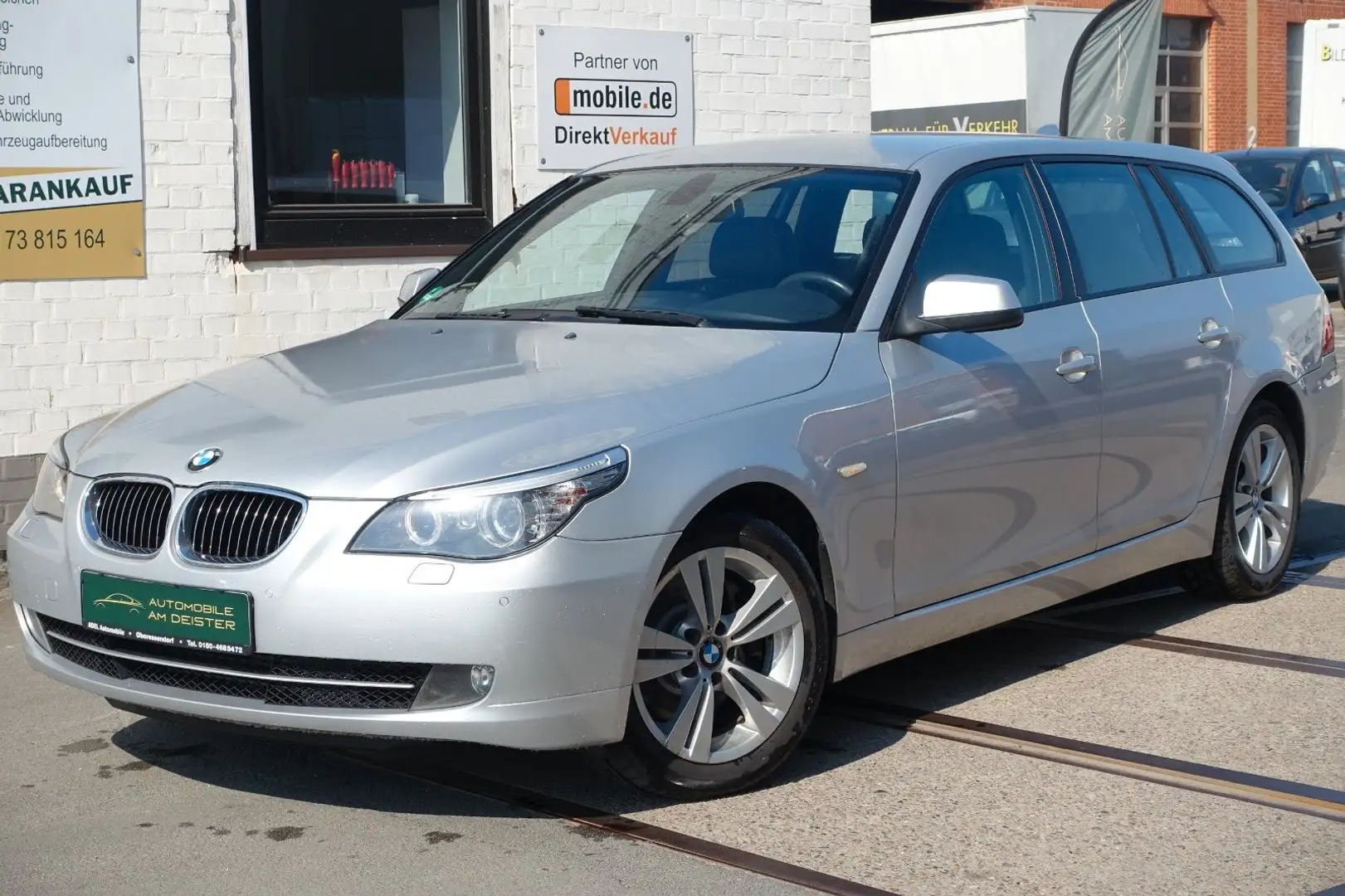 BMW 525 Touring 525d xDrive Edition Lifestyle*AHK*SHZ*PD Argent - 2