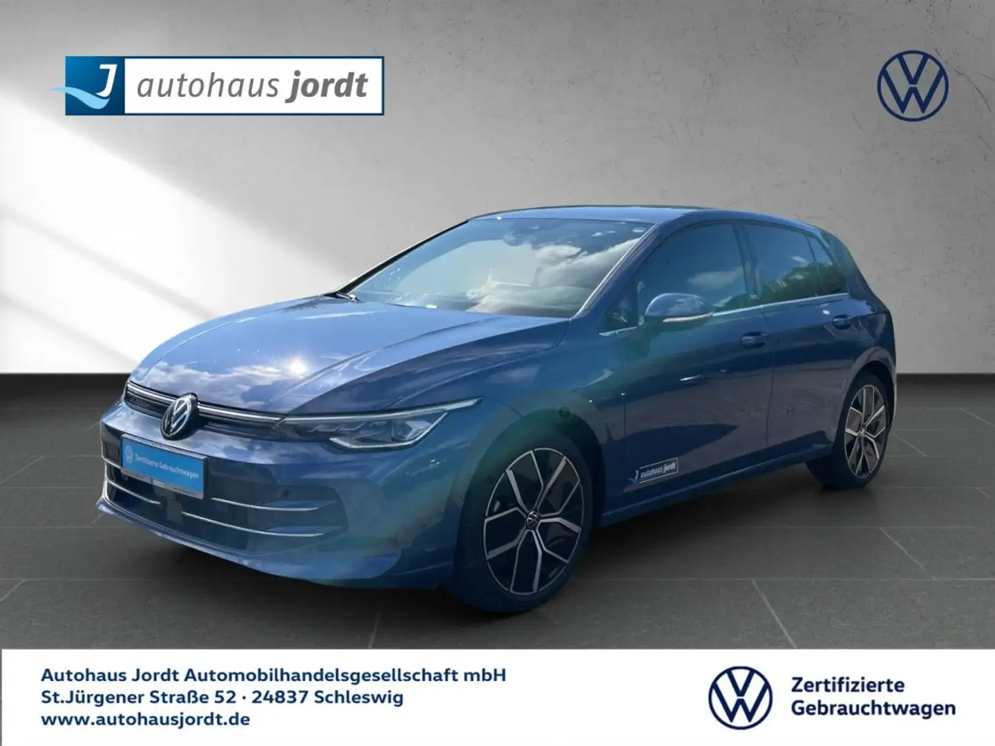 Volkswagen Golf VIII 1.5 eTSI EDITION 50 6-Gang ACC Navi LED Blau - 1