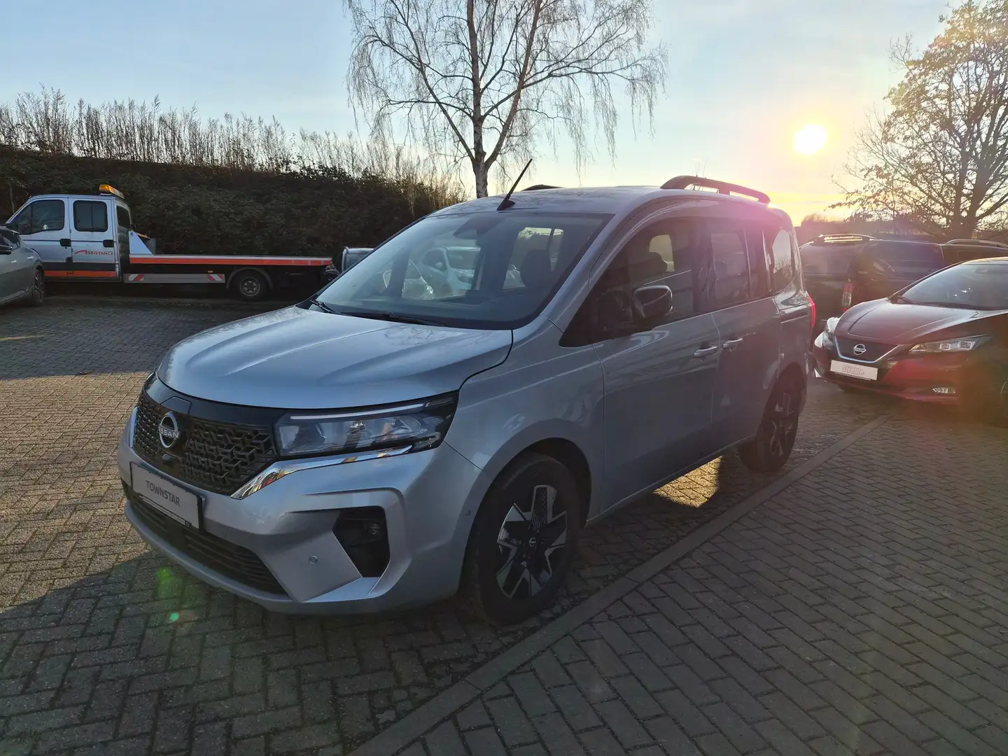 Nissan Townstar EV Kombi EV L1 45kWh Tekna Winterpaket Wärmepumpe Gris - 2