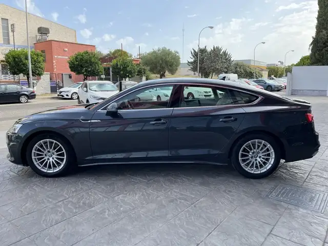 Audi A5 view 9