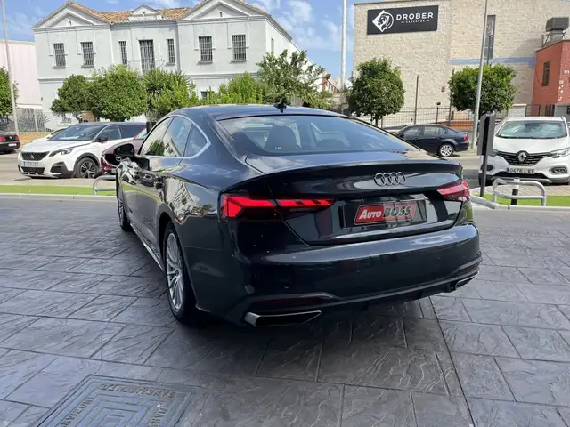 Audi A5 view 8