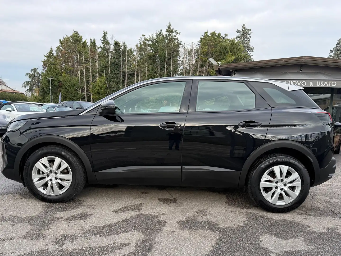 Peugeot 3008 1.5 bluehdi Allure s /C. AUTOM./BELLISSIMA/CARPLAY Nero - 2