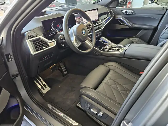 BMW X6 view 14