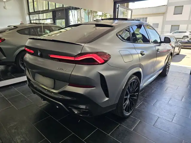 BMW X6 view 7