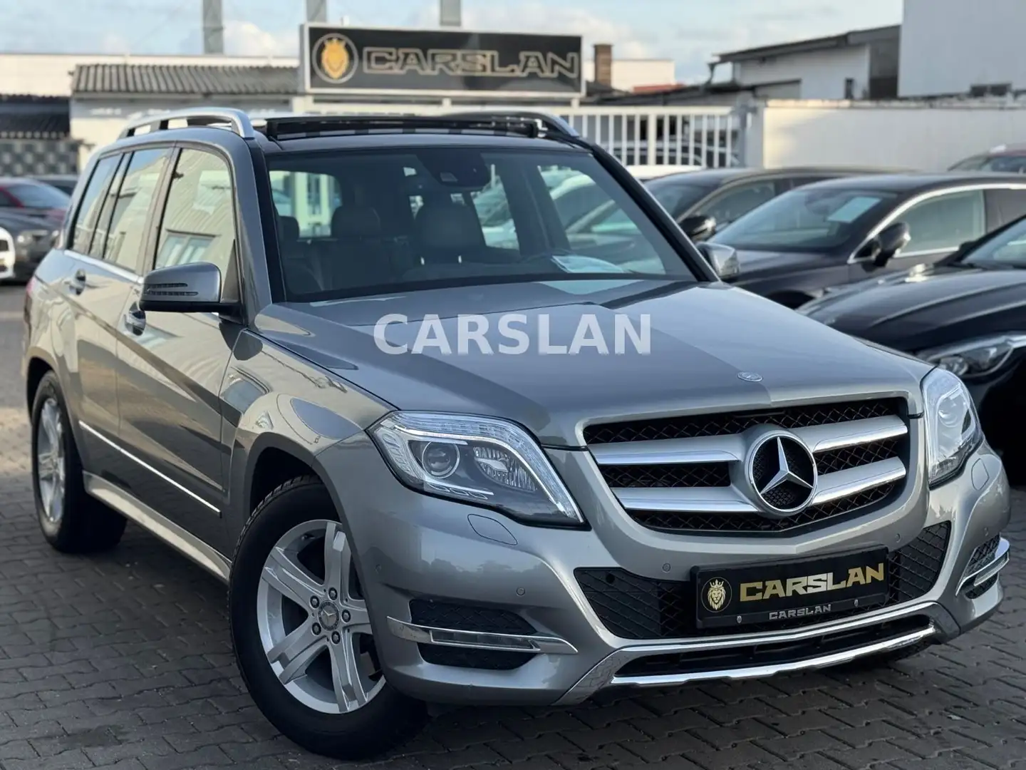 Mercedes-Benz GLK 250 4MATIC 2.HAND+NAVI+LED+ALCNTR+PANO+AHK Plateado - 1