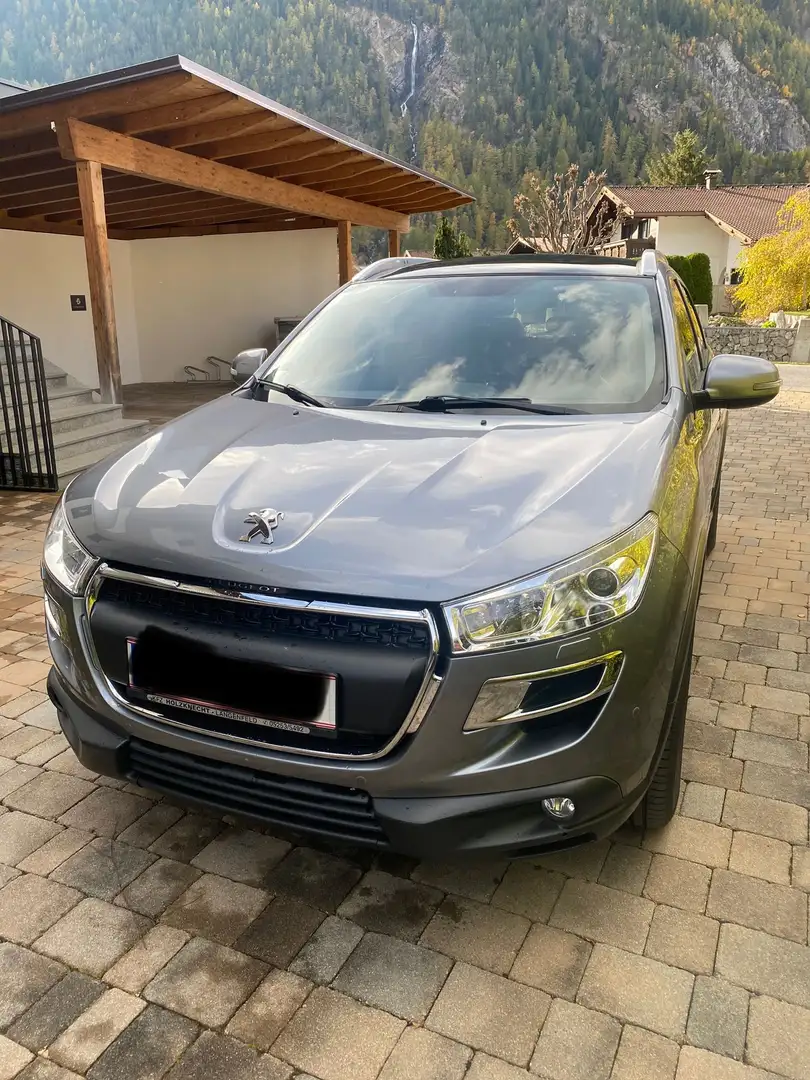 Peugeot 4008 1,6 HDi 115 FAP Allure Grau - 1