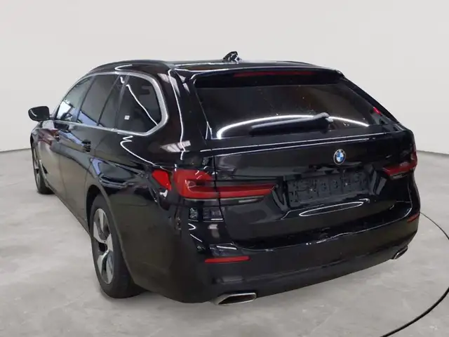 BMW 5 Series view 2