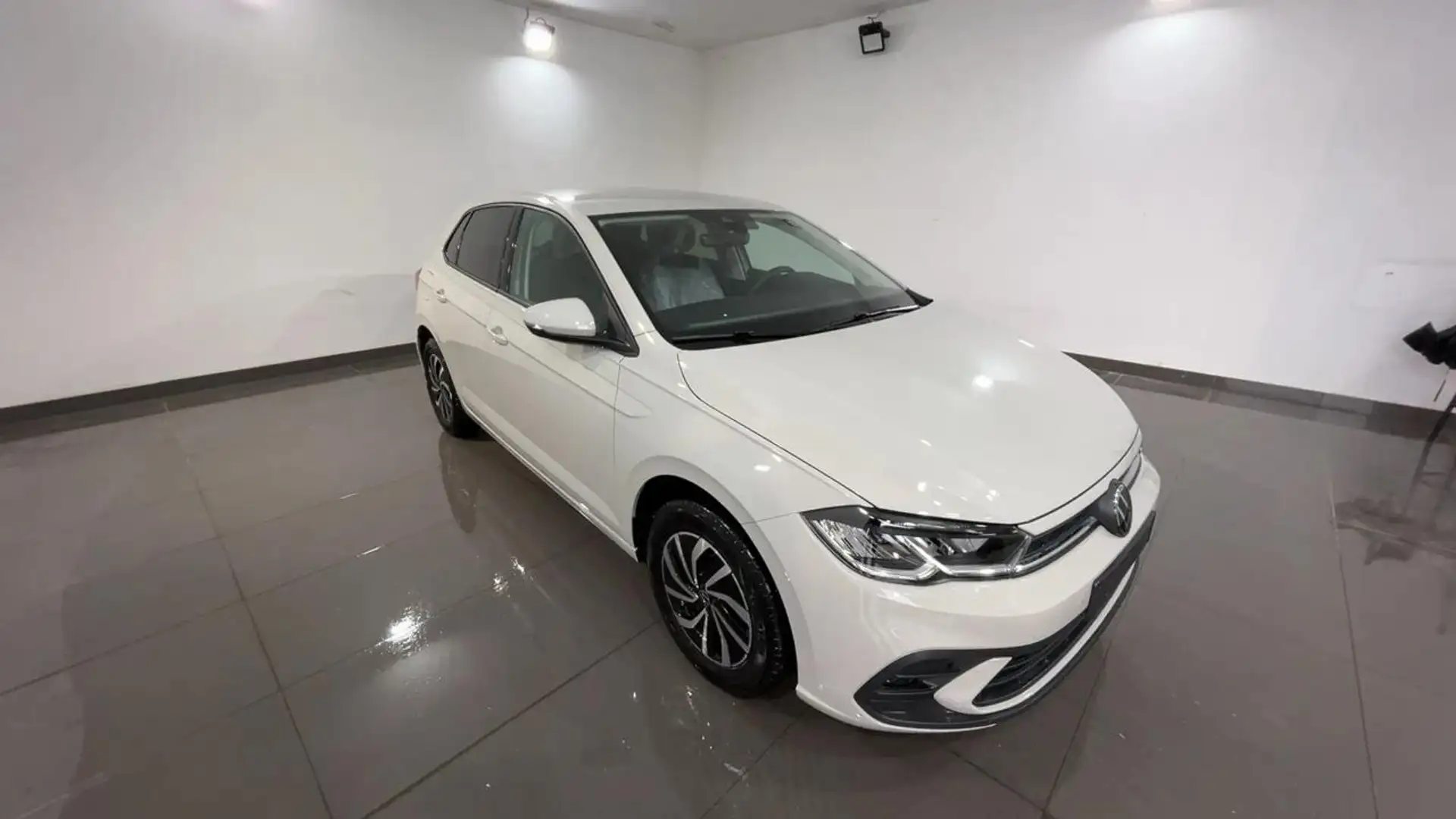 Volkswagen Polo 1.0 Edition Plus Bianco - 1