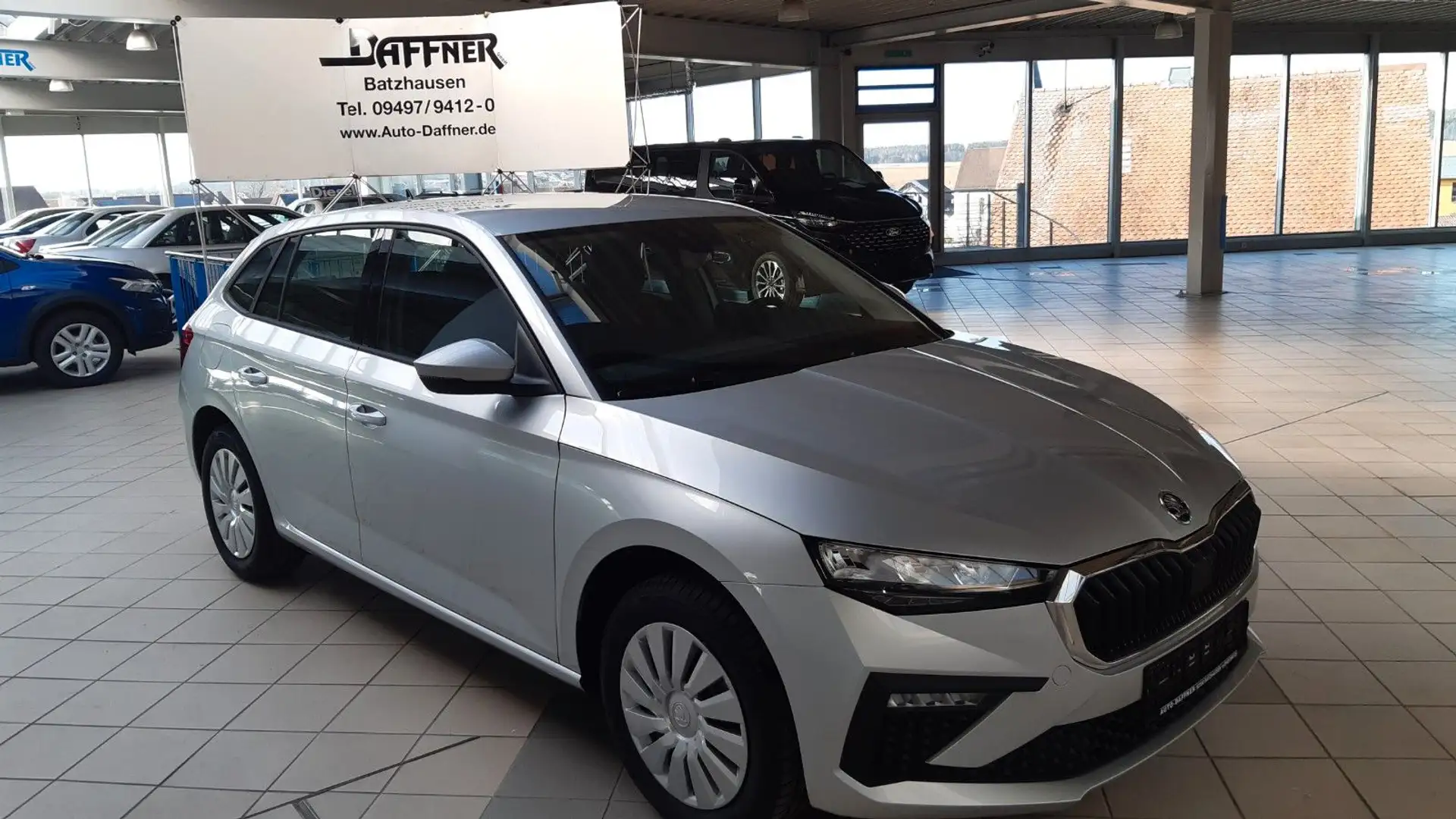 Skoda Scala 1.0 TSI 85kW DSG / AHK / DAB / PDC / KLIMA Silber - 2