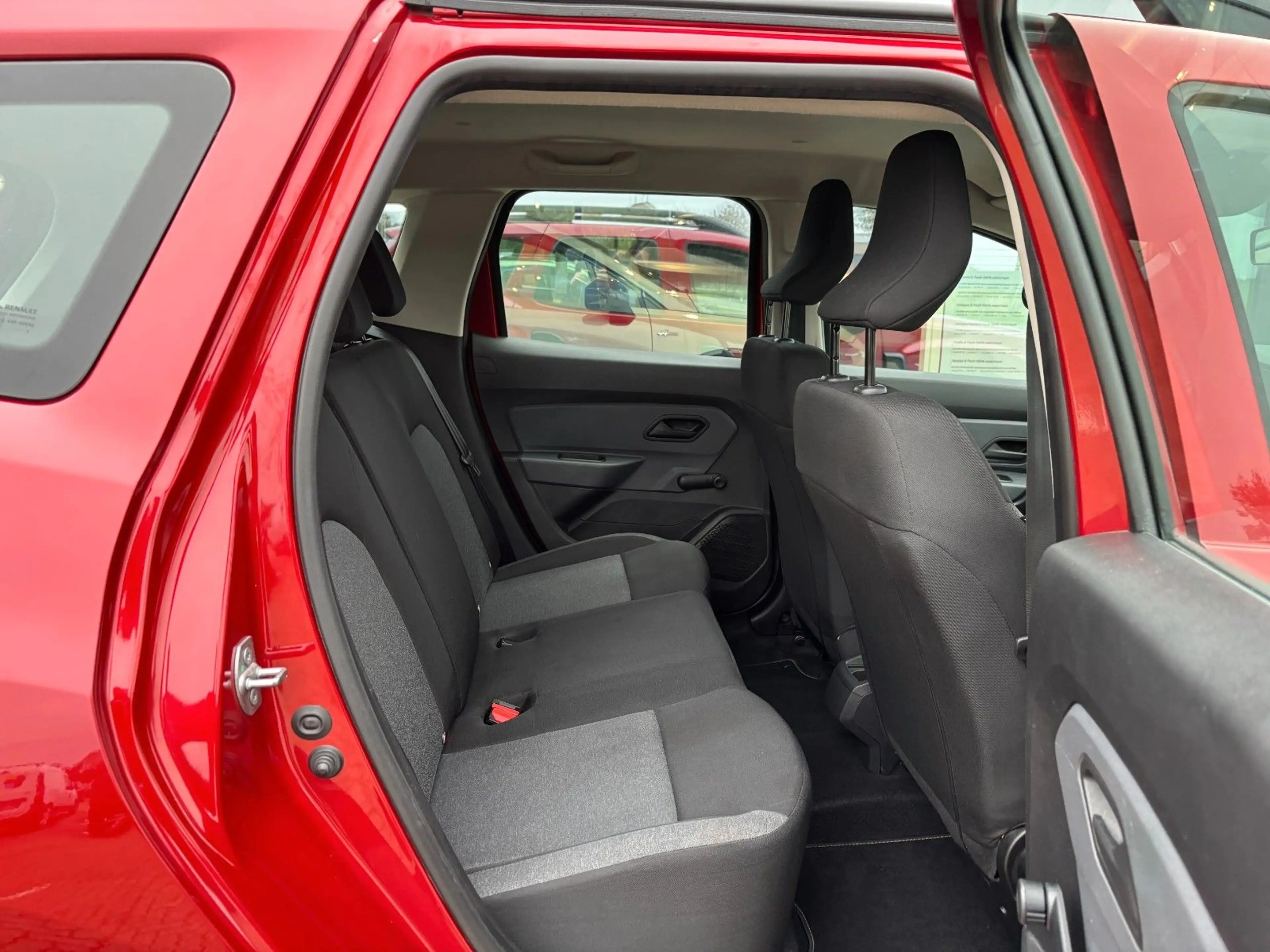 Dacia Duster Essential TCe 100 ECO-G 2WD *WEBASTO* — photo 6