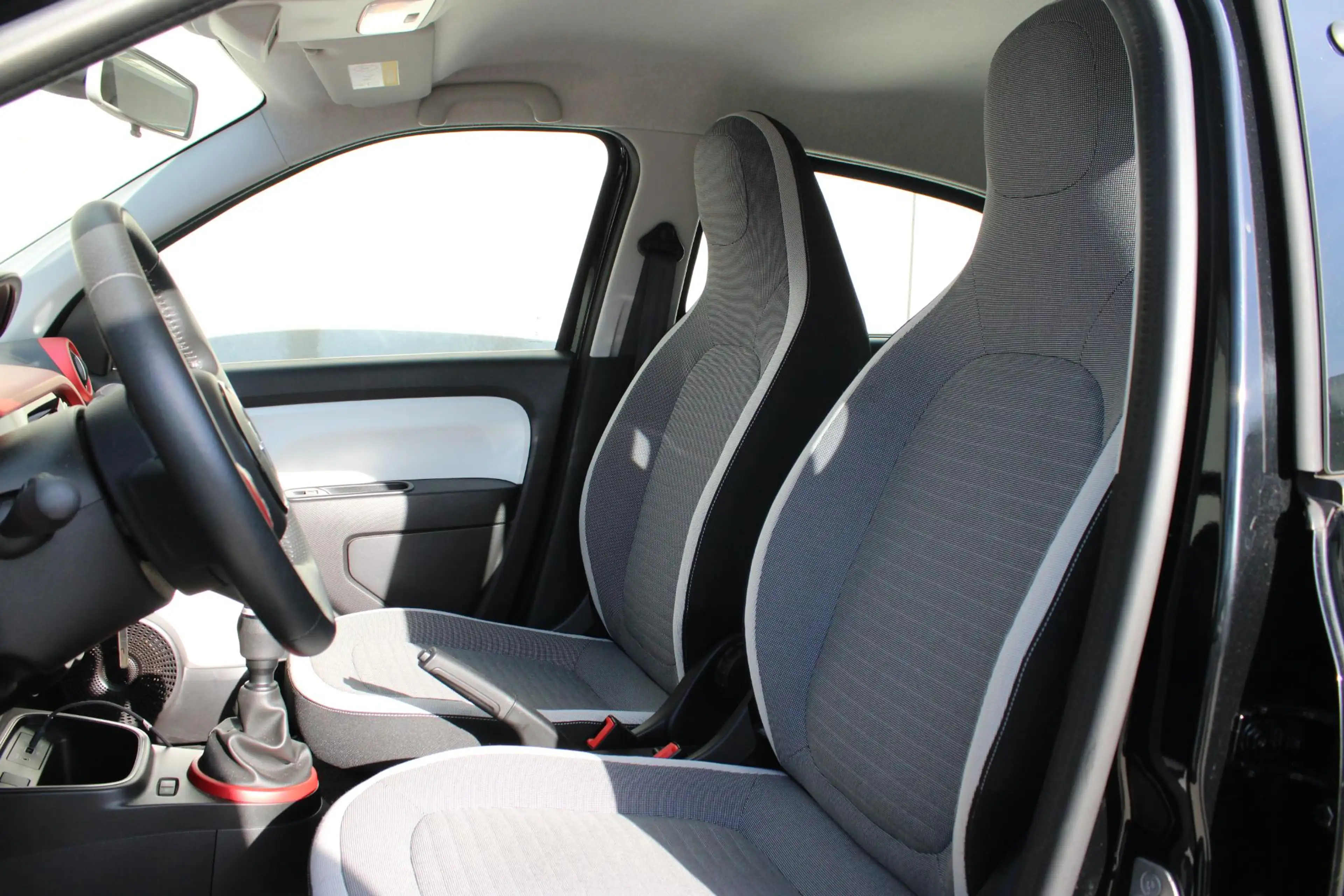 Renault Twingo 1.0 SCe Collection / AIRCO / APPLE CARPLAY / ANDRO — photo 9