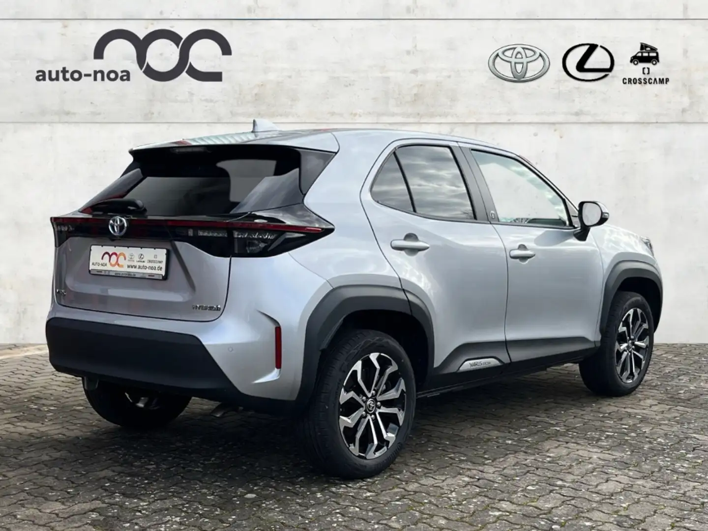 Toyota Yaris Cross Hybrid FWD Team Deutschland mit 1,99 % finanzieren Argent - 2