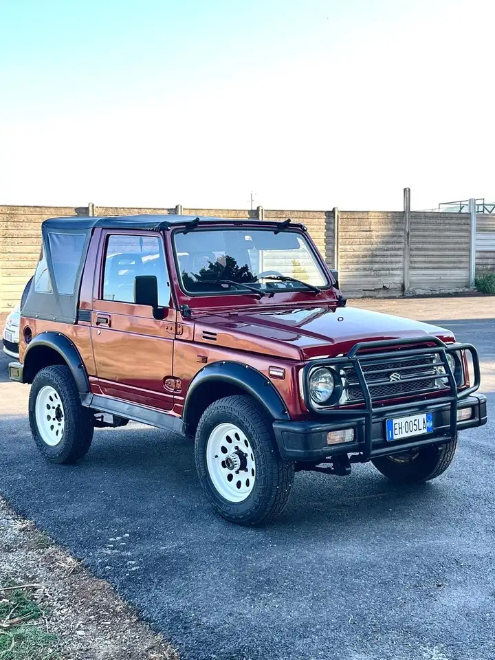 Suzuki Samurai