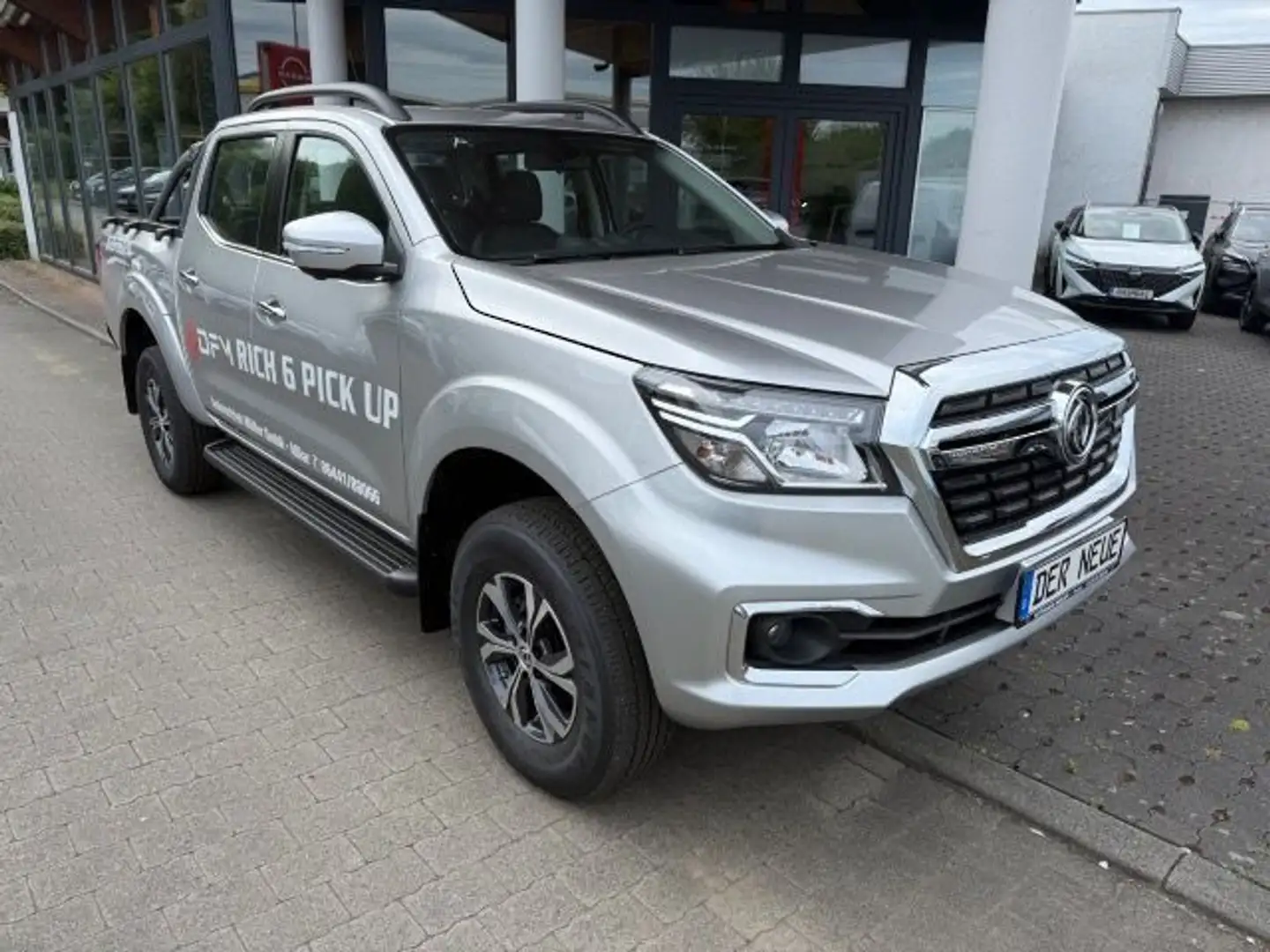 DFSK Pick Up 4x4 Diesel Nissan Navara Zilver - 1