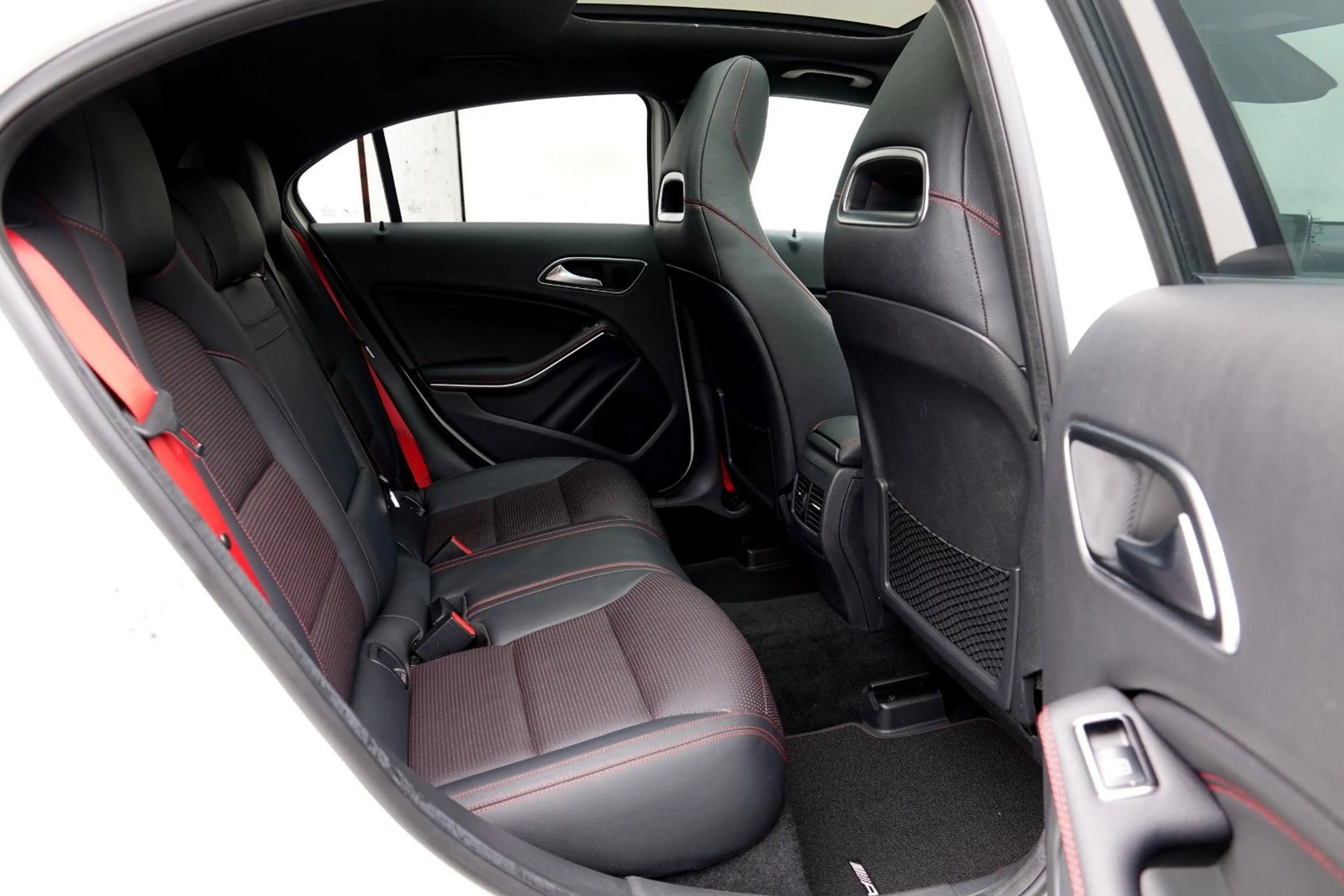 Mercedes-Benz A 45 AMG A45 AMG 4Matic *BLACK EDITION* EXCLUSIV PAKET* — photo 10