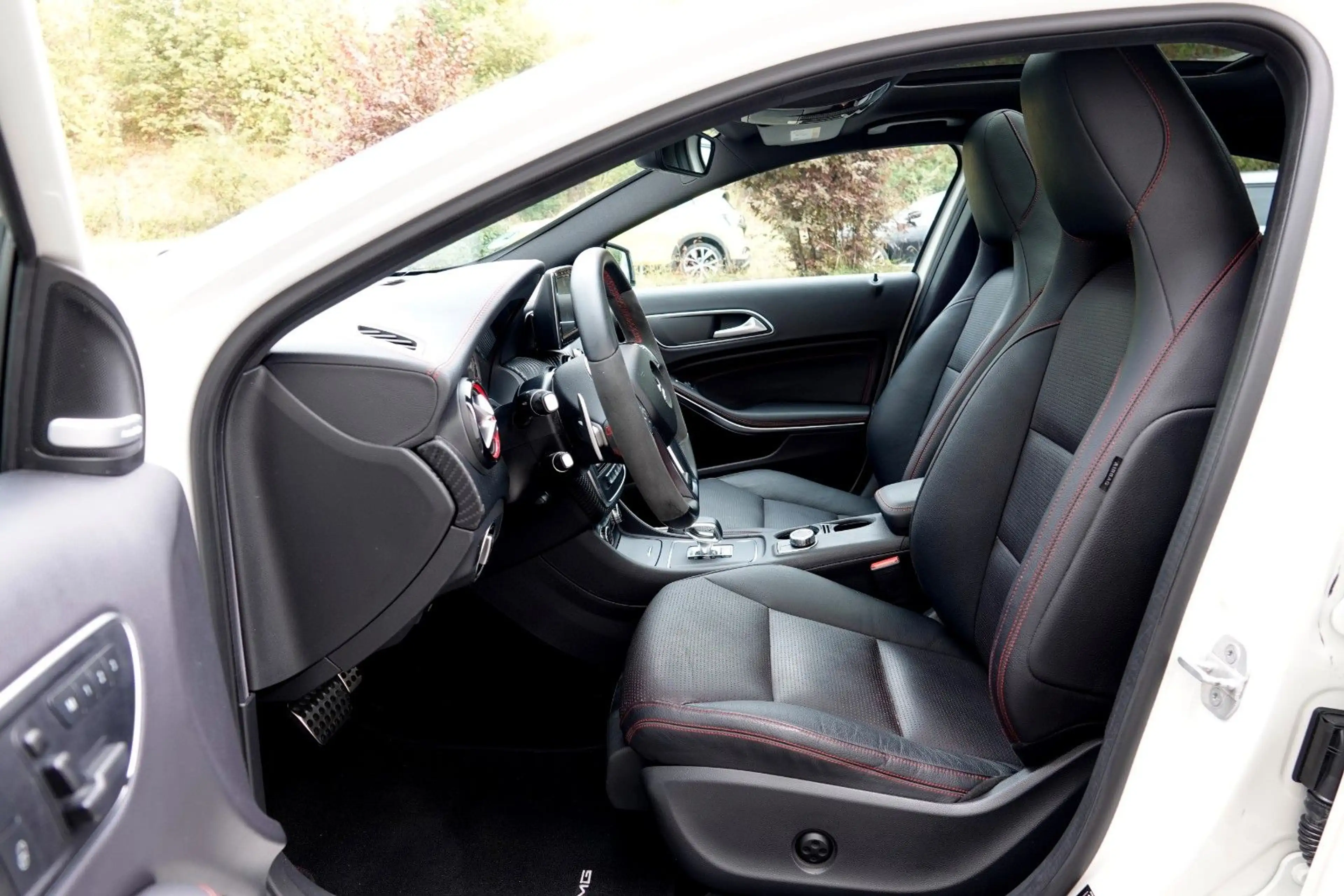 Mercedes-Benz A 45 AMG A45 AMG 4Matic *BLACK EDITION* EXCLUSIV PAKET* — photo 8