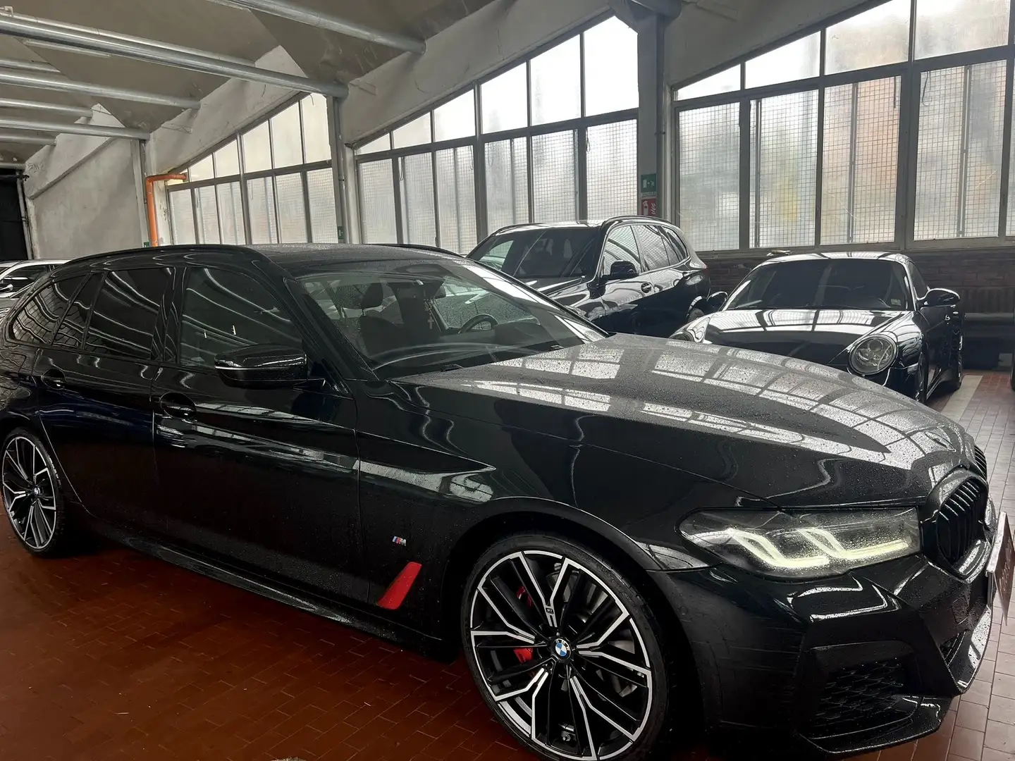 BMW 520 Touring 520d Touring mhev xdrive Msport auto Nero - 2