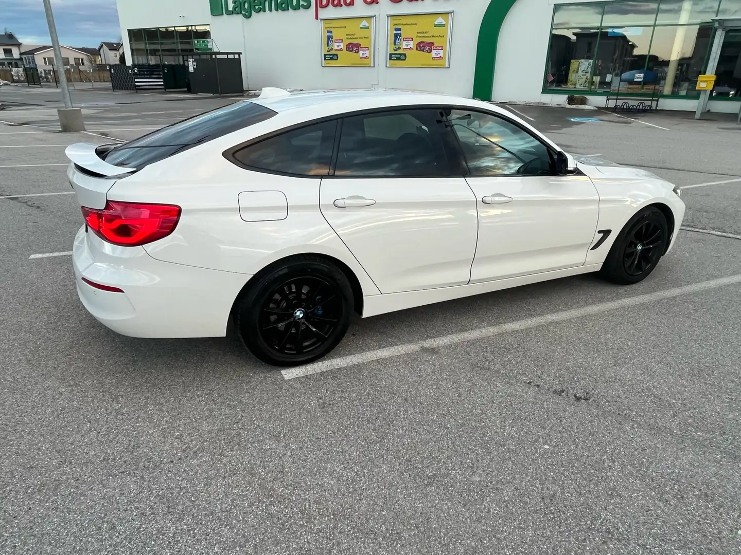 BMW 318 318d Luxury Line Aut. - 2
