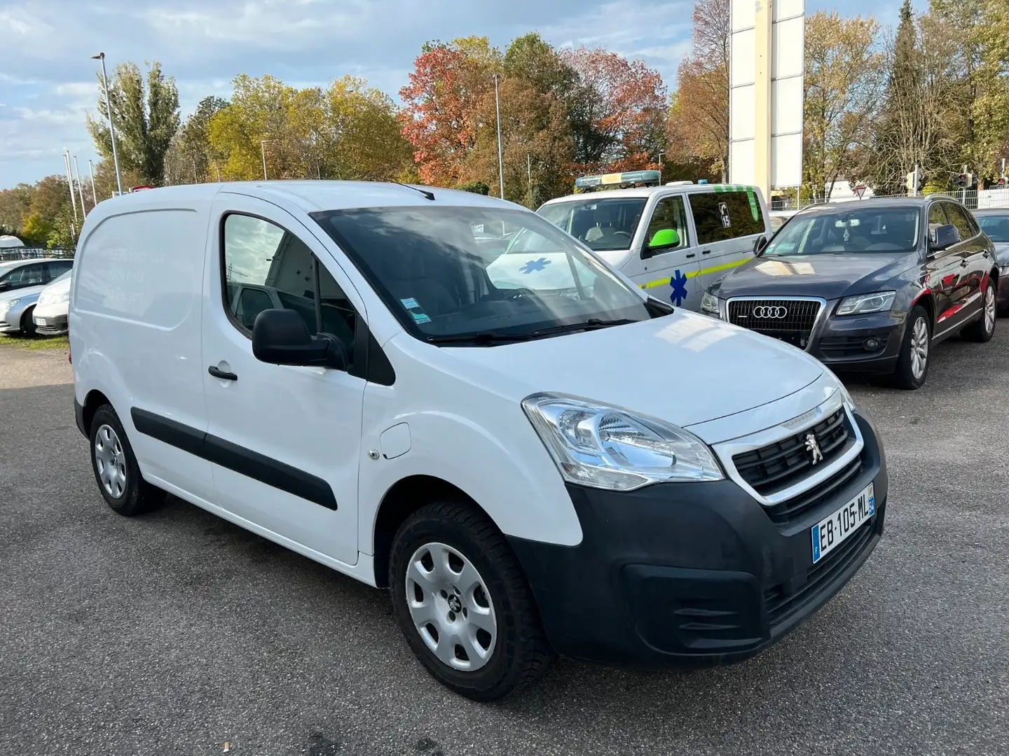 Peugeot Partner Elektro Weiß - 1