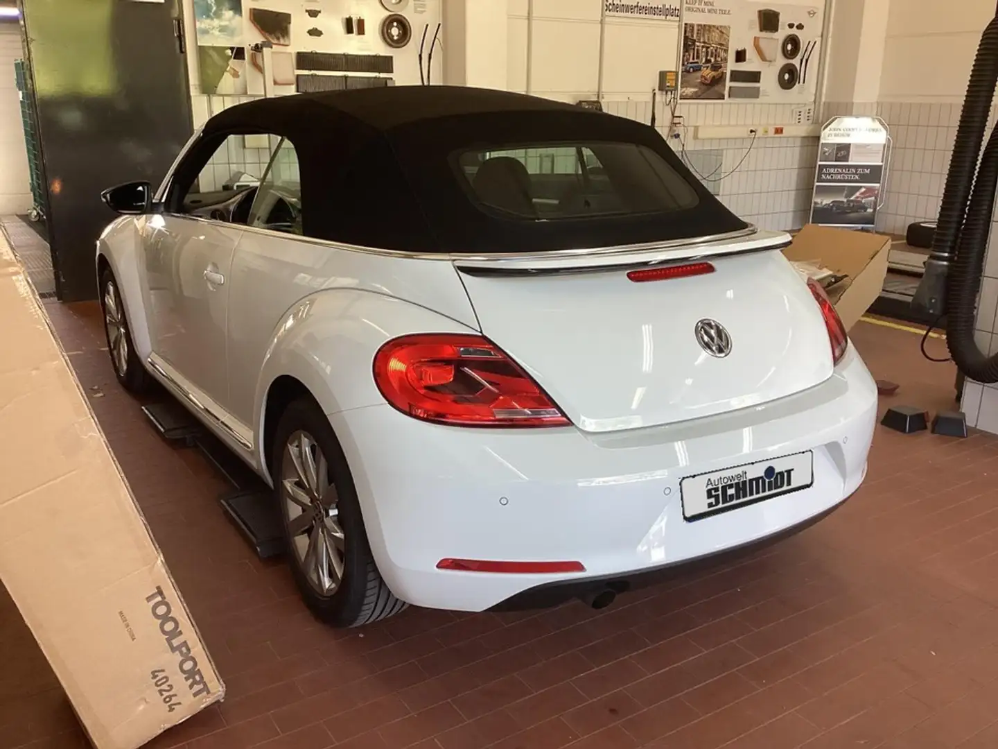 Volkswagen Beetle The Beetle Cabriolet 1.2 TSI +1. HAND+GARANTIE Schwarz - 2