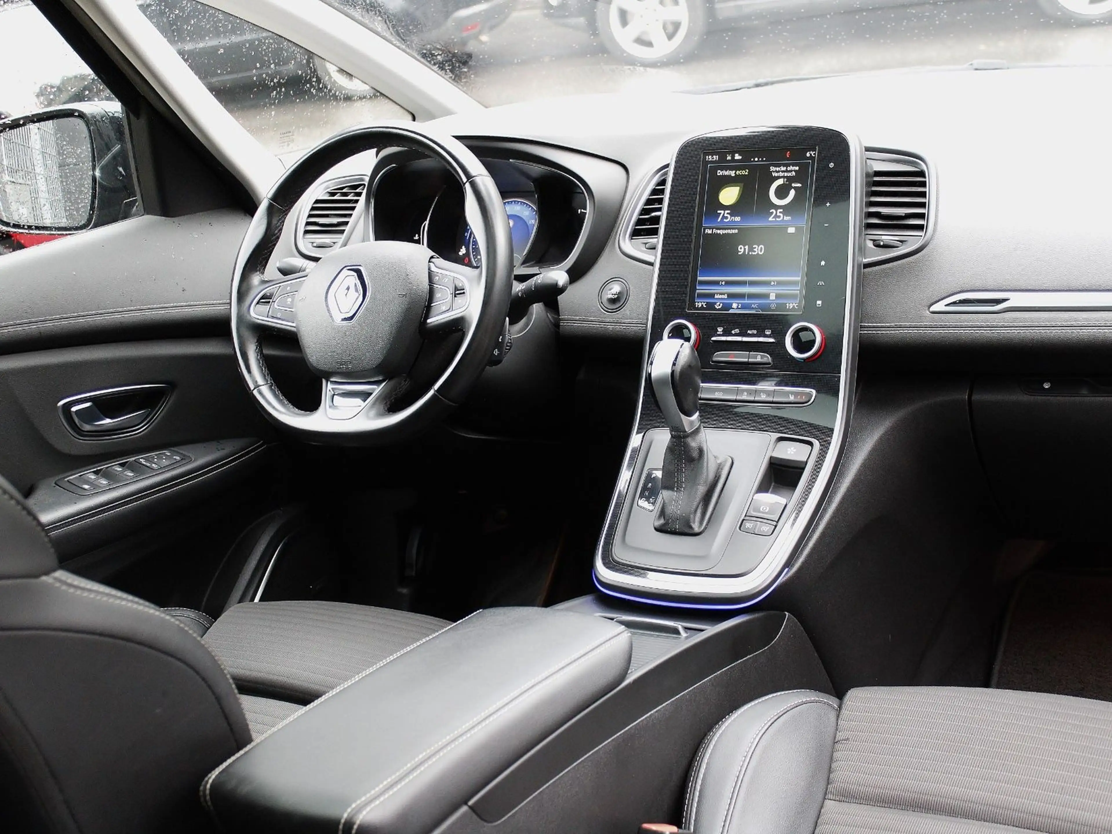 Renault Grand Scenic GRAND SCENiC 1.6 dCi *EDC+BOSE+7.SiTZE+PANORAMA* — photo 7