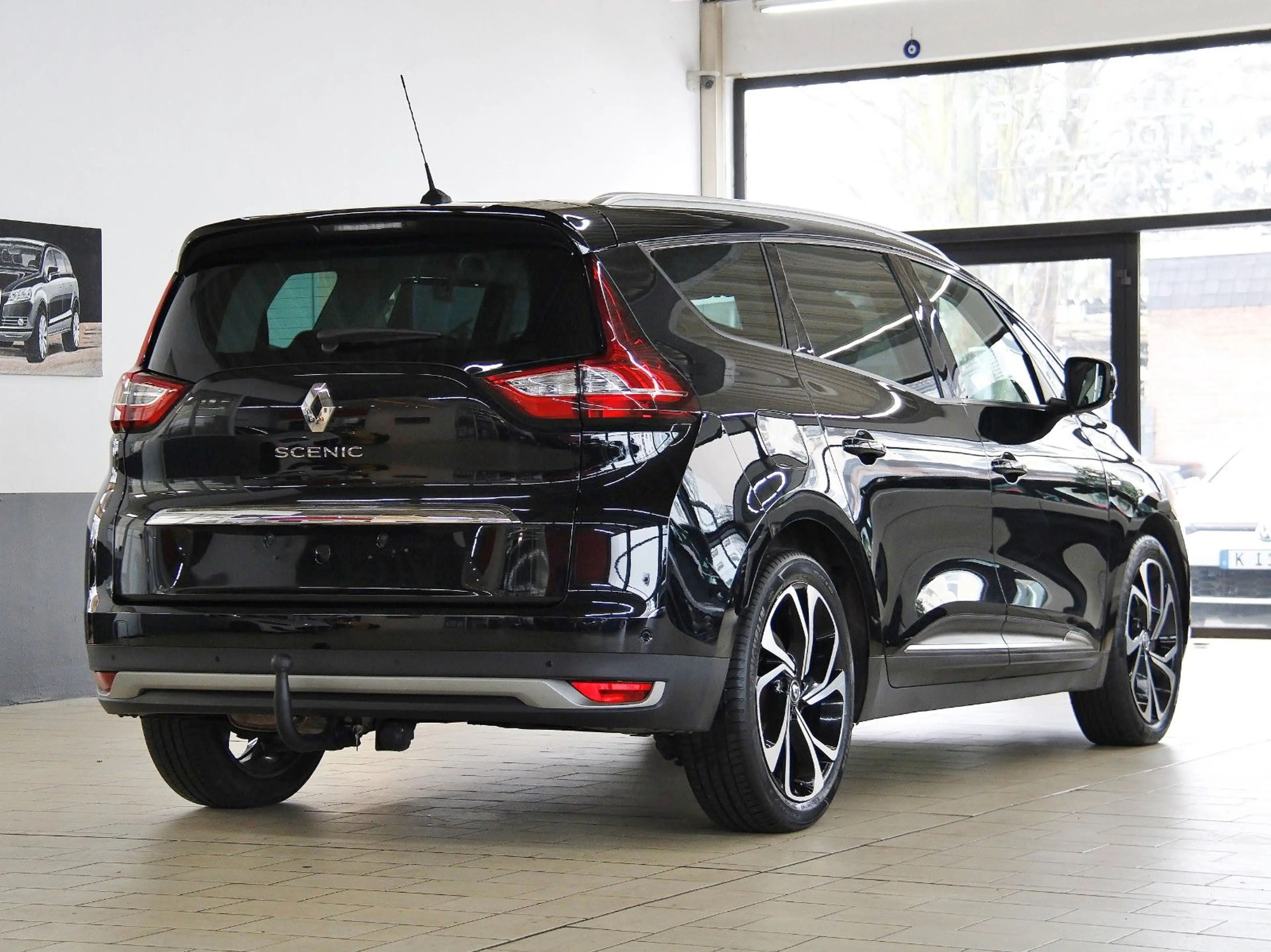 Renault Grand Scenic GRAND SCENiC 1.6 dCi *EDC+BOSE+7.SiTZE+PANORAMA* — photo 3