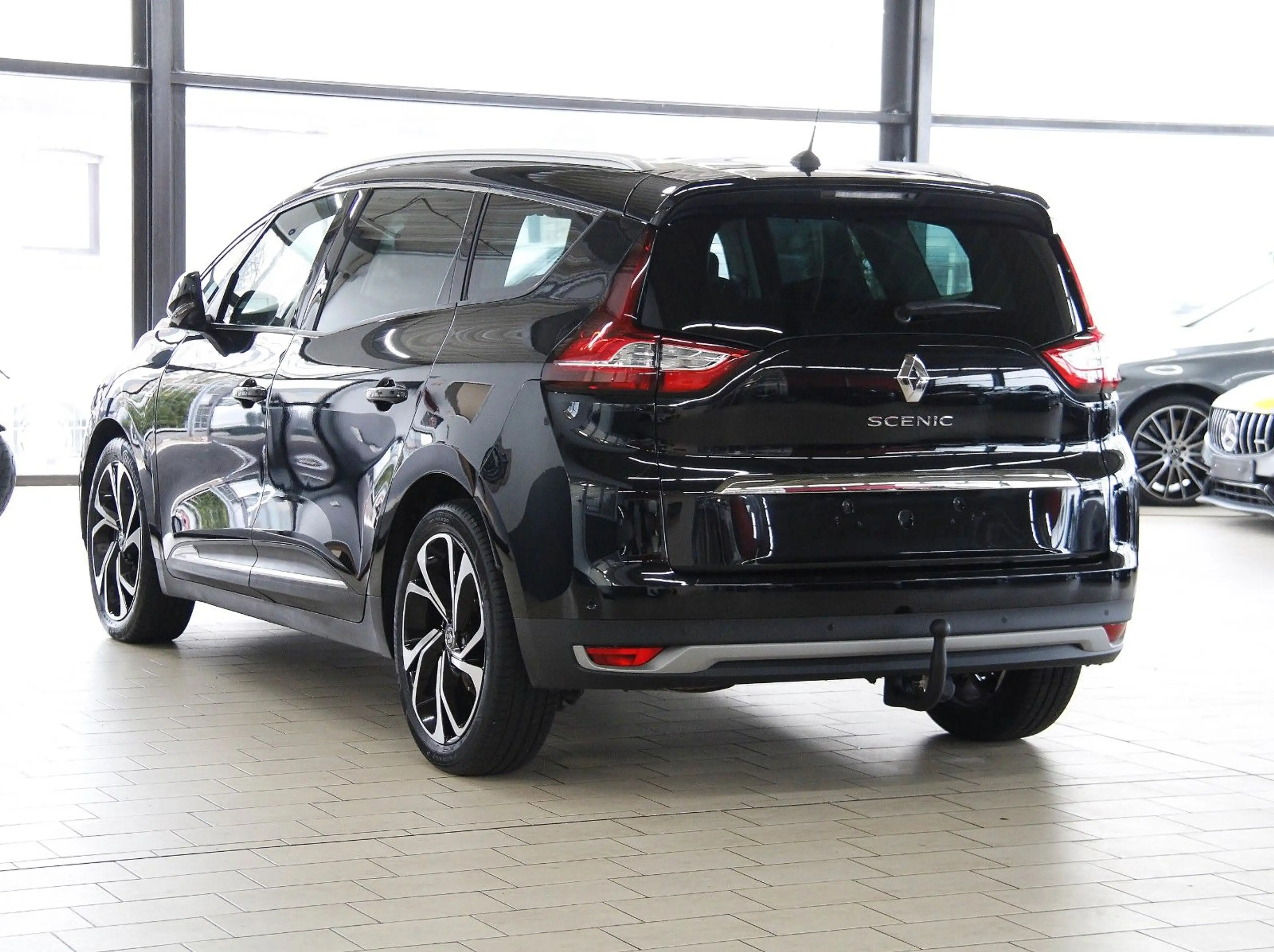 Renault Grand Scenic GRAND SCENiC 1.6 dCi *EDC+BOSE+7.SiTZE+PANORAMA* — photo 4