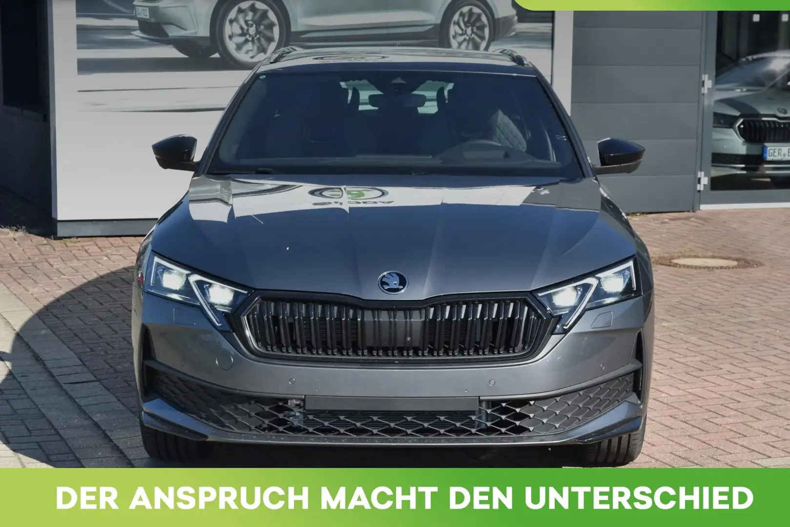 Skoda Octavia Combi 2.0 TSI DSG 4X4 Sportline*Matrix* Grau - 1