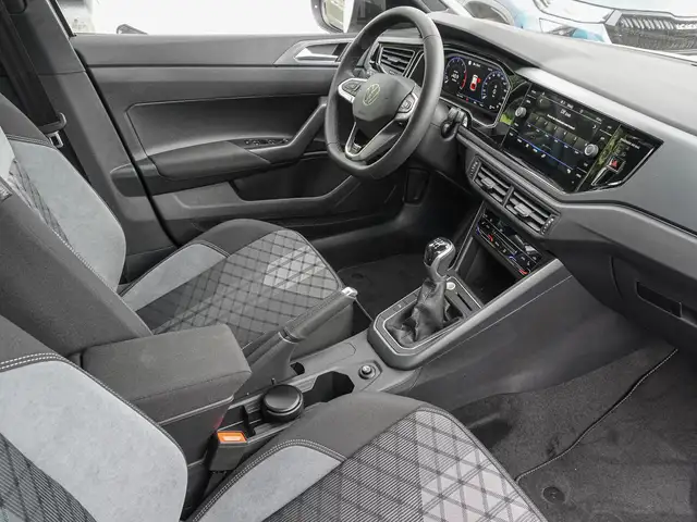 Volkswagen Taigo view 8