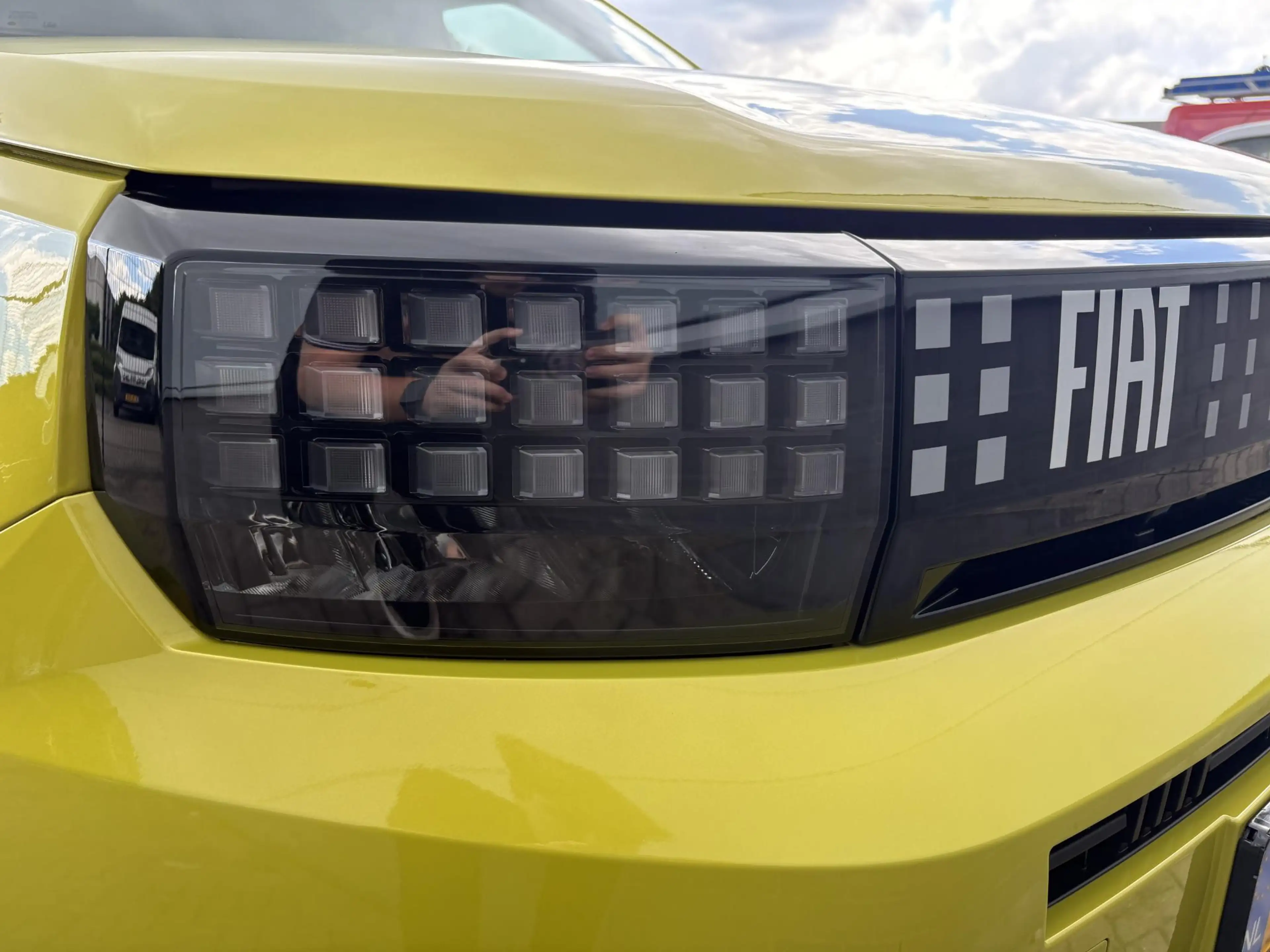 Fiat Grande Panda 1.2 Hybrid La Prima | Achteruitrijcamera | Apple C — photo 12