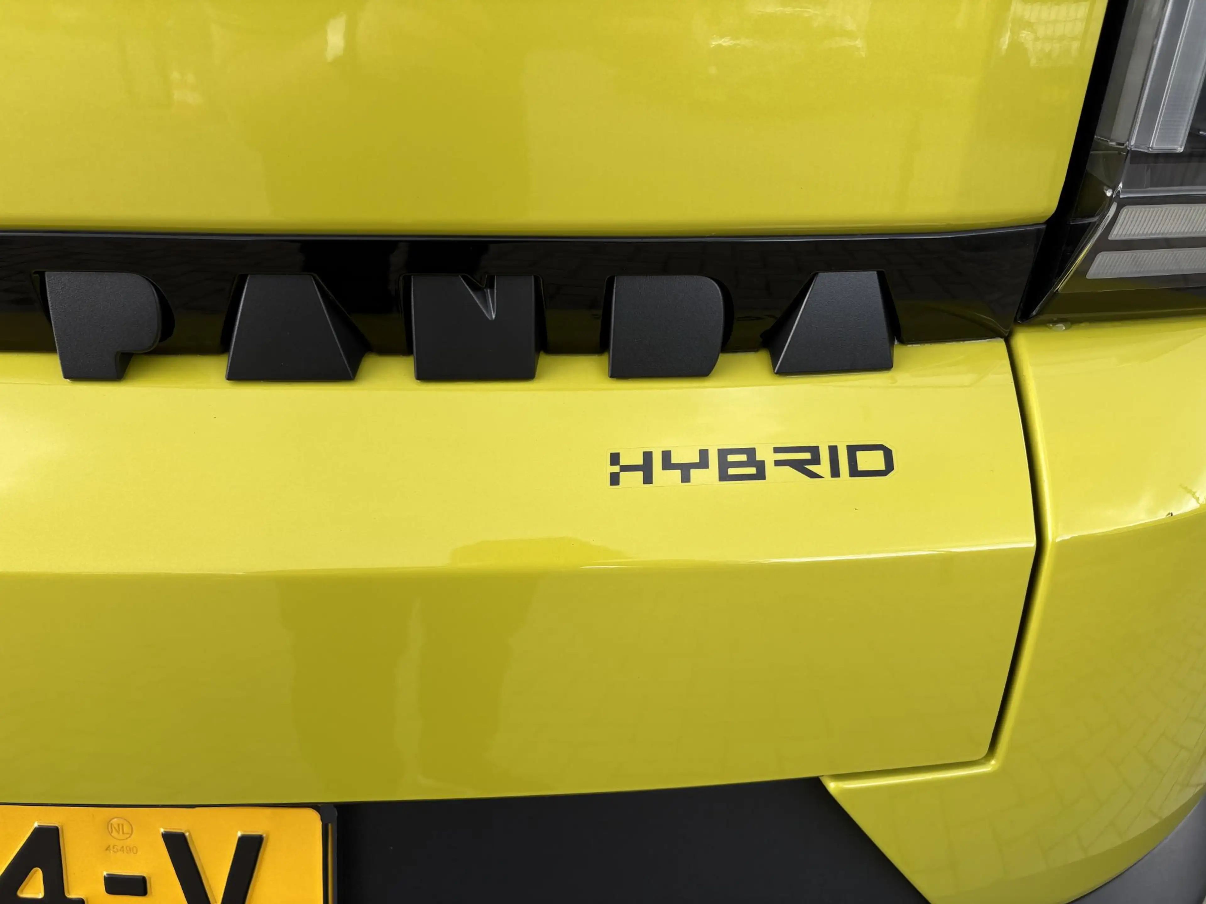 Fiat Grande Panda 1.2 Hybrid La Prima | Achteruitrijcamera | Apple C — photo 8