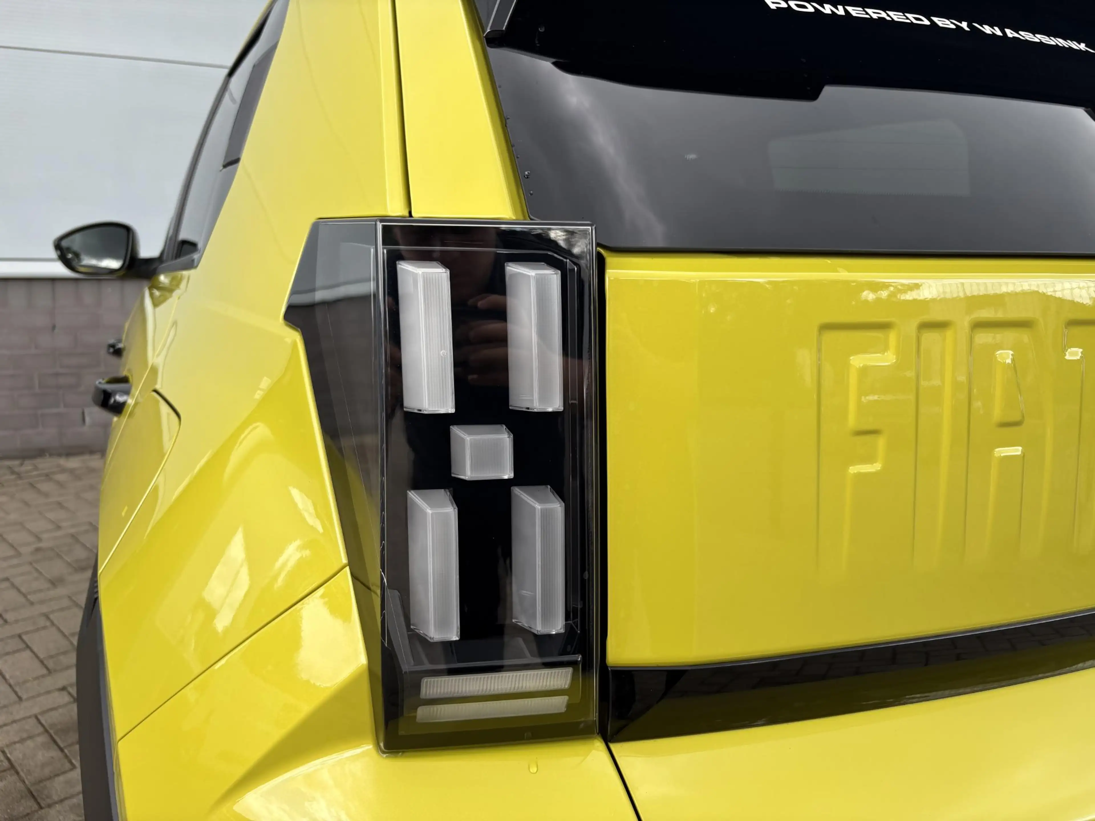 Fiat Grande Panda 1.2 Hybrid La Prima | Achteruitrijcamera | Apple C — photo 7