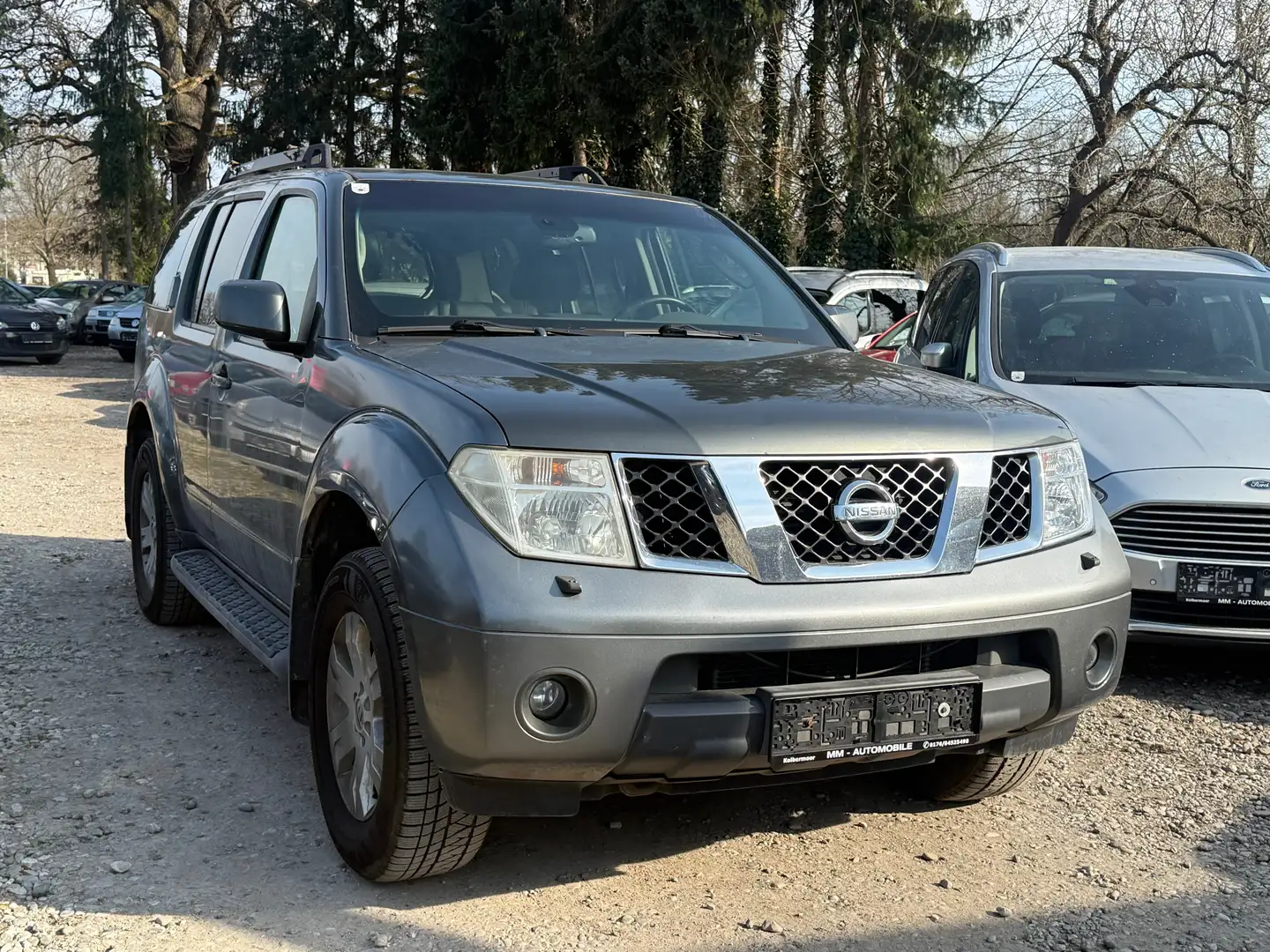 Nissan Pathfinder Pathfinder 2.5 dCi Aut. Premium Gris - 1