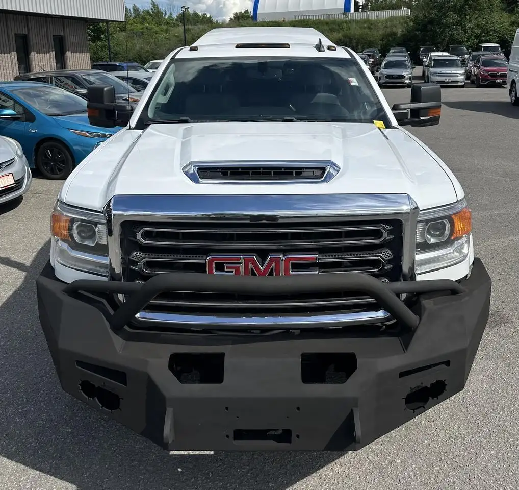 GMC Sierra 3500 снимка GMC Sierra 3500