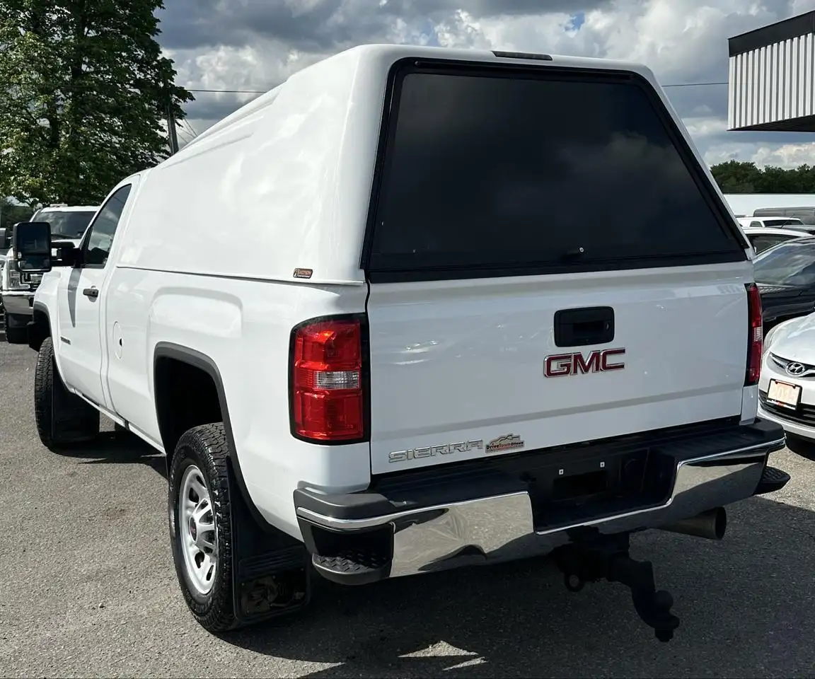 GMC Sierra 3500 снимка GMC Sierra 3500