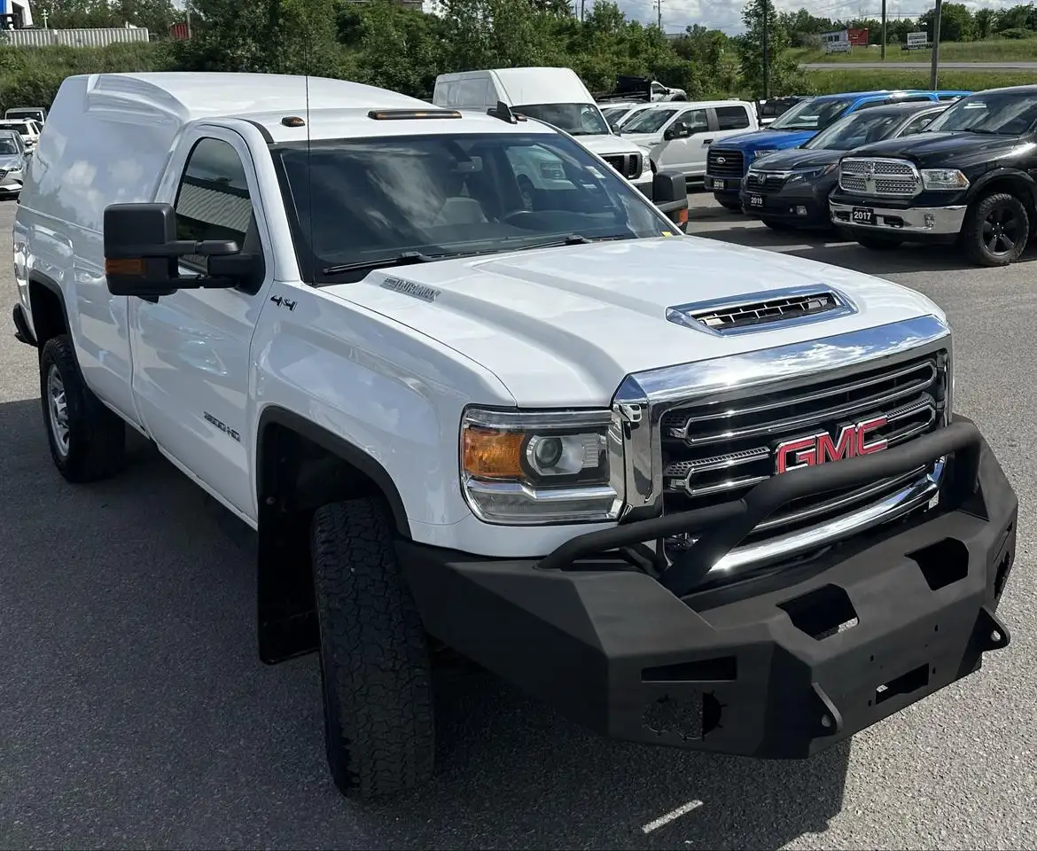 GMC Sierra 3500 снимка GMC Sierra 3500
