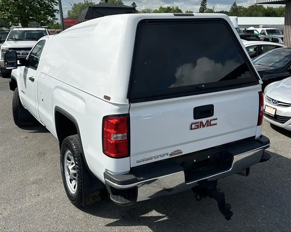 GMC Sierra 3500 снимка GMC Sierra 3500