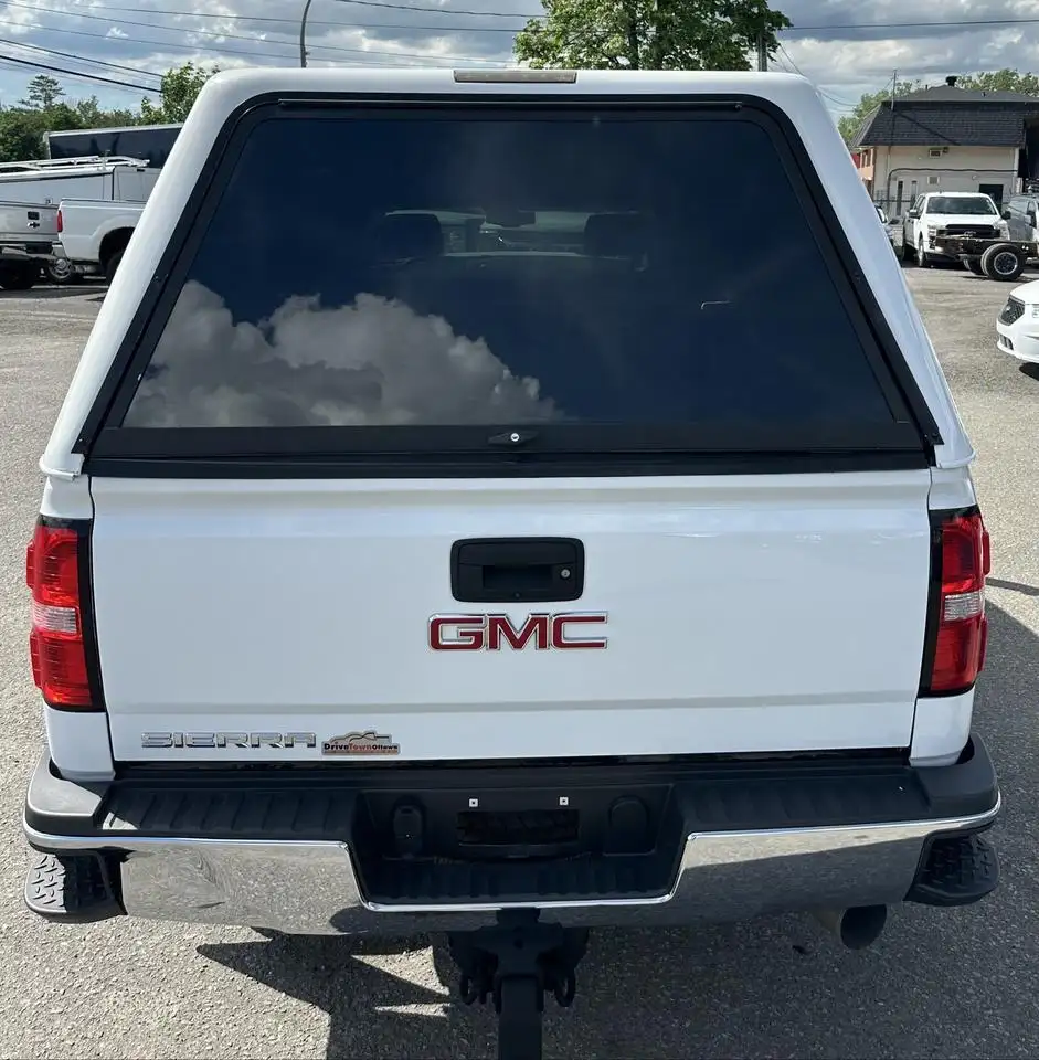 GMC Sierra 3500 снимка GMC Sierra 3500