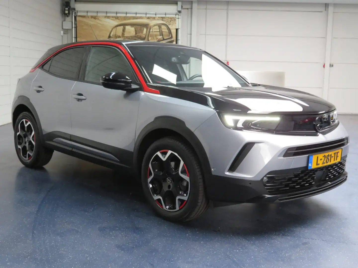 Opel Mokka 1.2 GS Line Grijs - 2