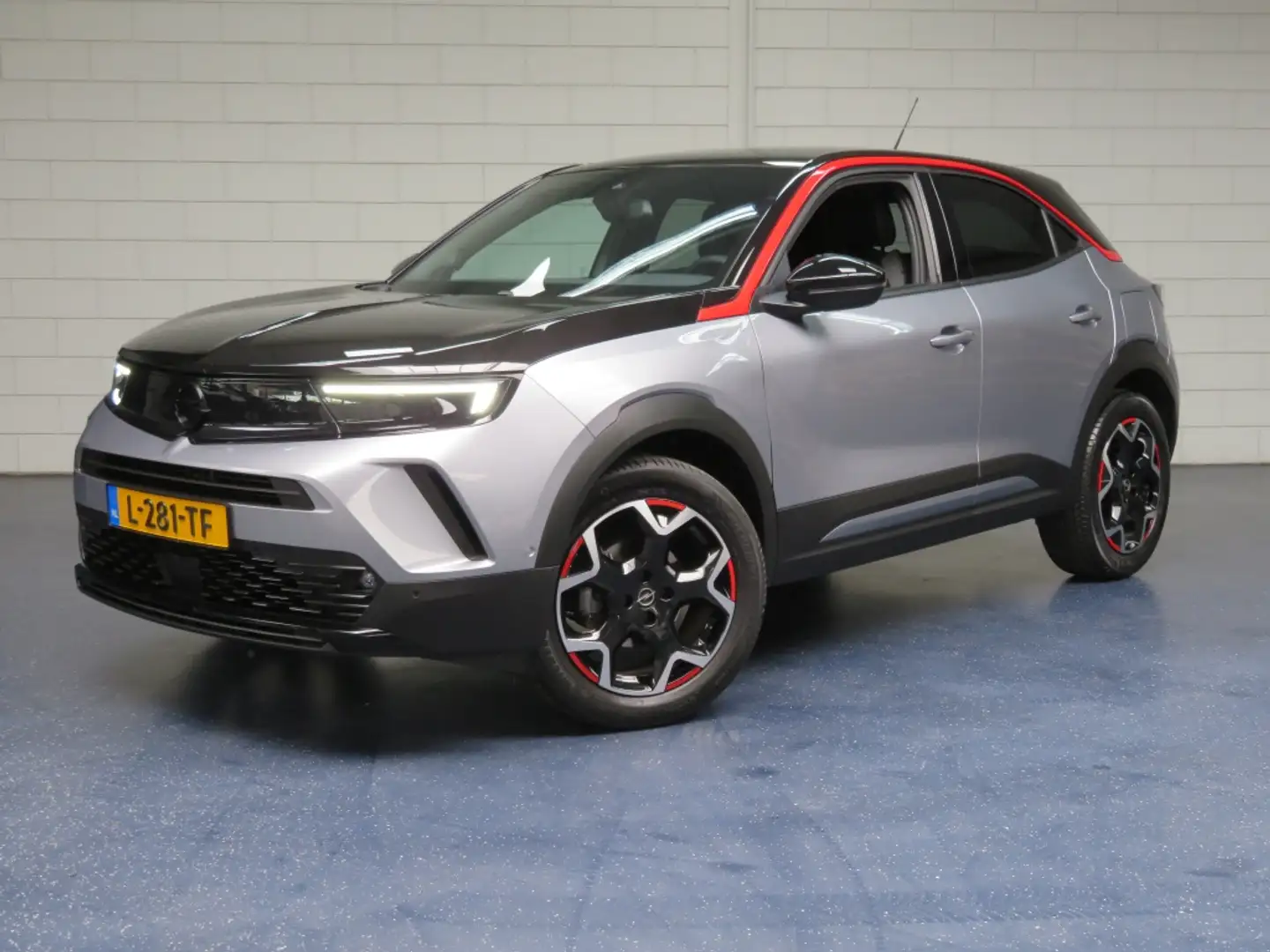 Opel Mokka 1.2 GS Line Grijs - 1