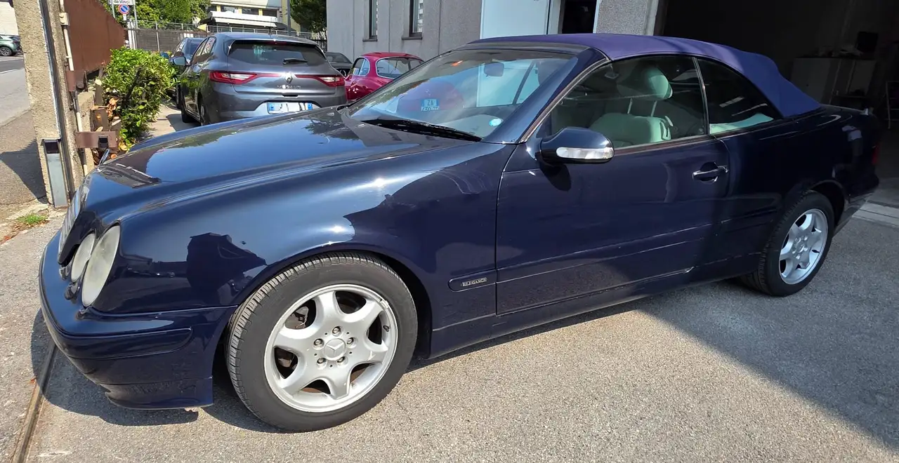 Mercedes-Benz CLK 320 CLK Cabriolet - A208 Cabrio Elegance, foto 2