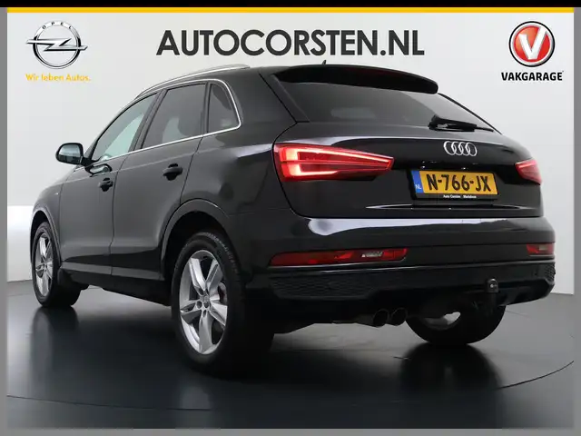 Audi Q3 view 2
