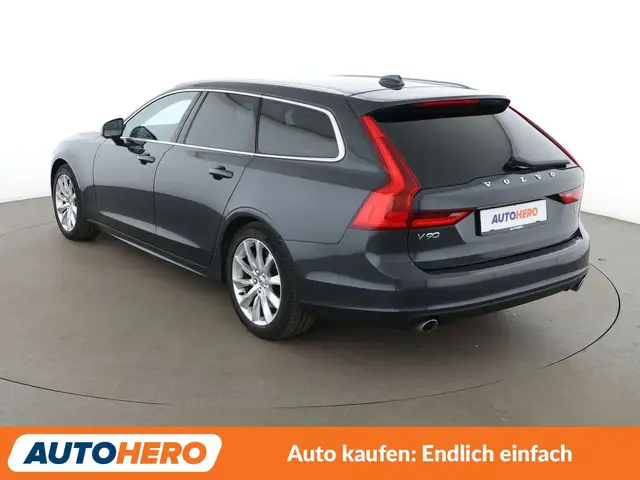 Volvo V90 view 4