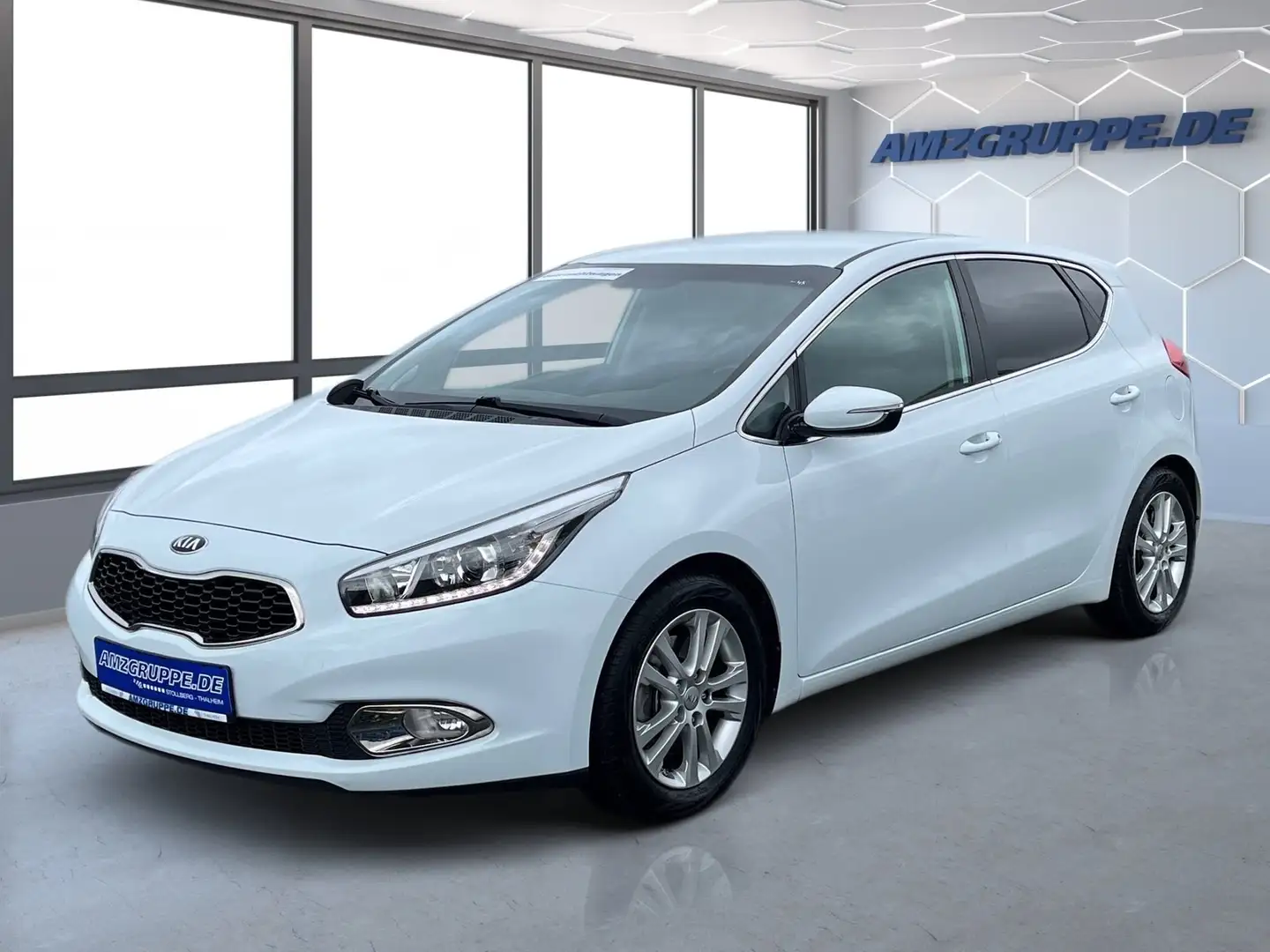 Kia Ceed / cee'd ceed 1.6 Kamera+Klimaaut.+Sitzhzg.+PDC Weiß - 1