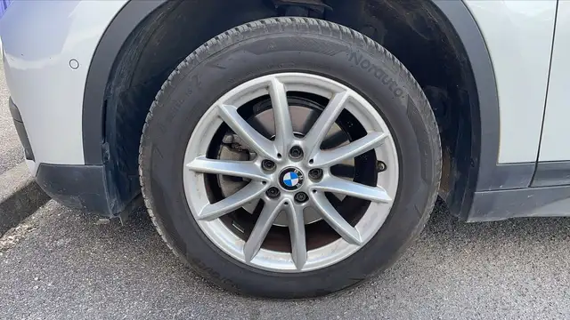 BMW X1 view 18