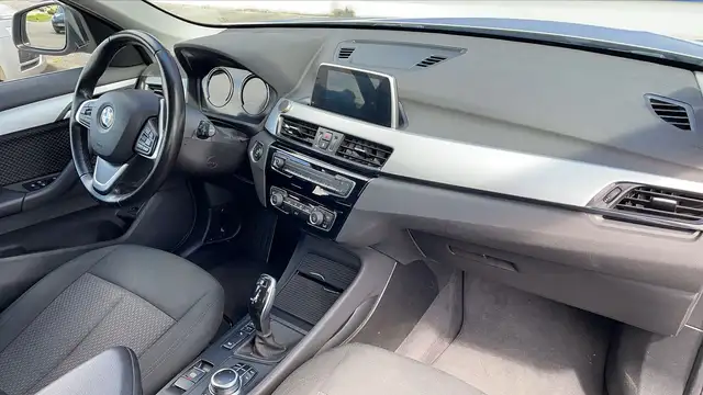 BMW X1 view 10