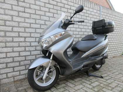 Suzuki Burgman 200
