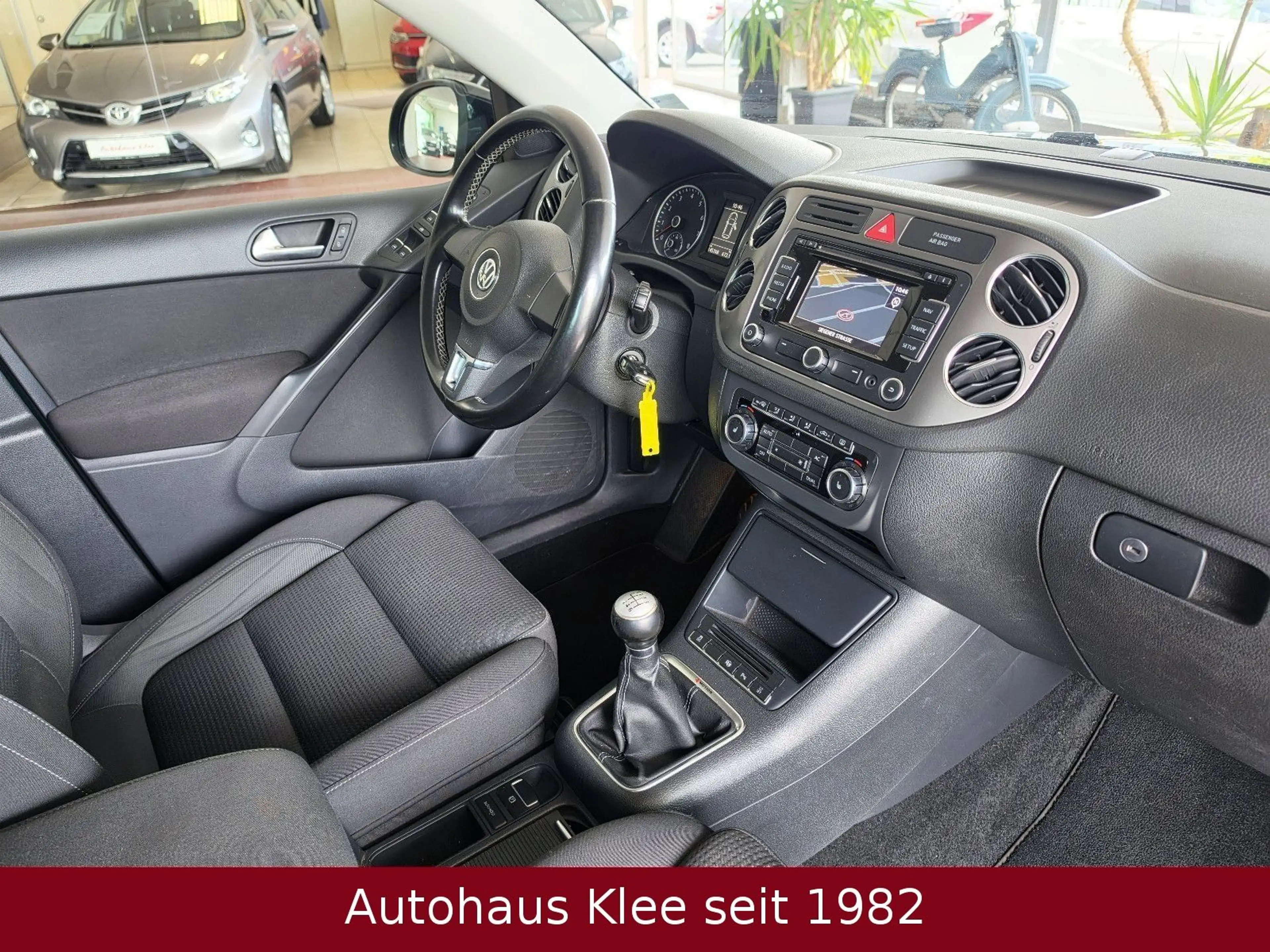Volkswagen Tiguan 2.0 TSI 4Motion *NAVI*Sitzh*LM*AHK* — photo 5