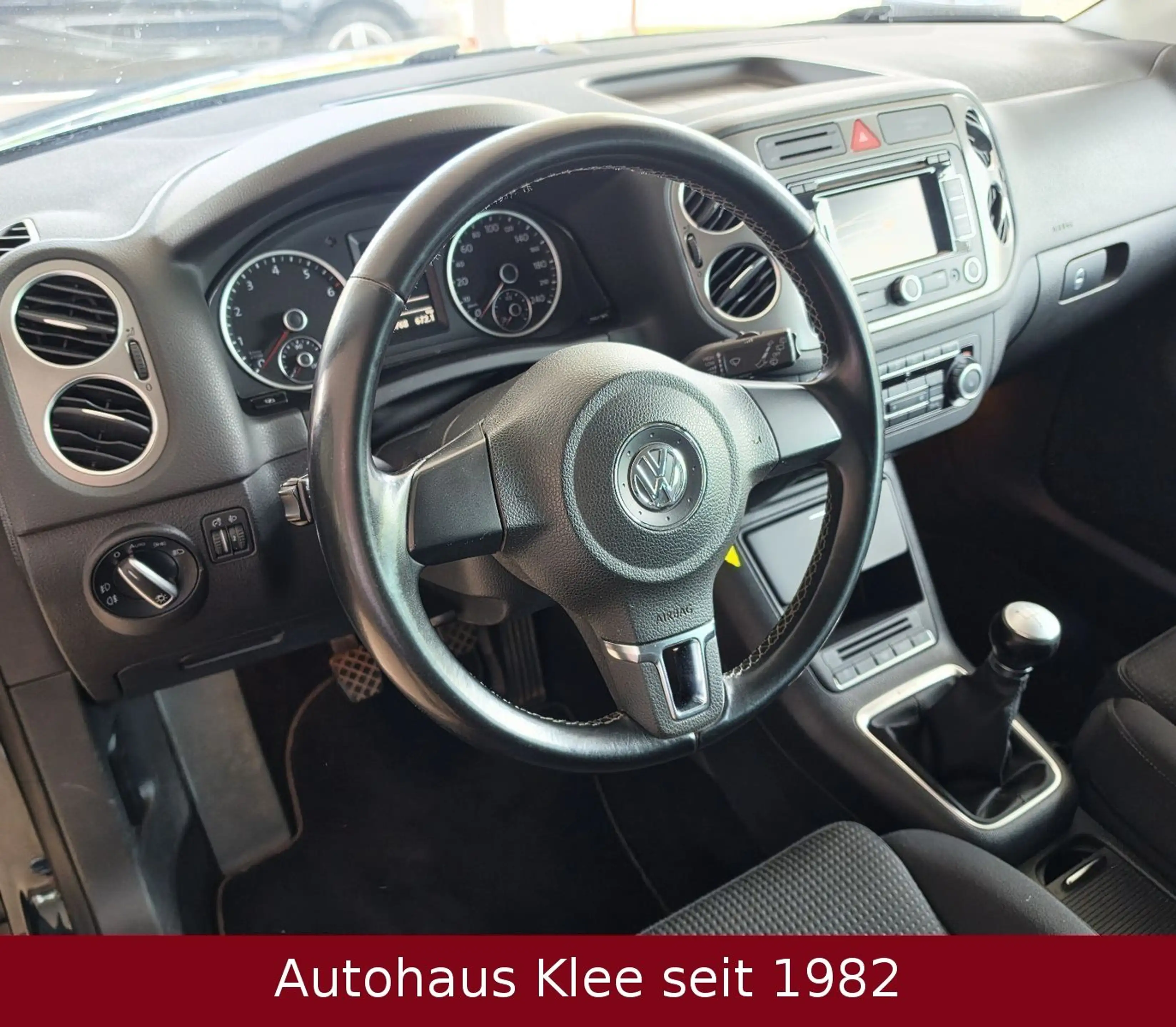 Volkswagen Tiguan 2.0 TSI 4Motion *NAVI*Sitzh*LM*AHK* — photo 8