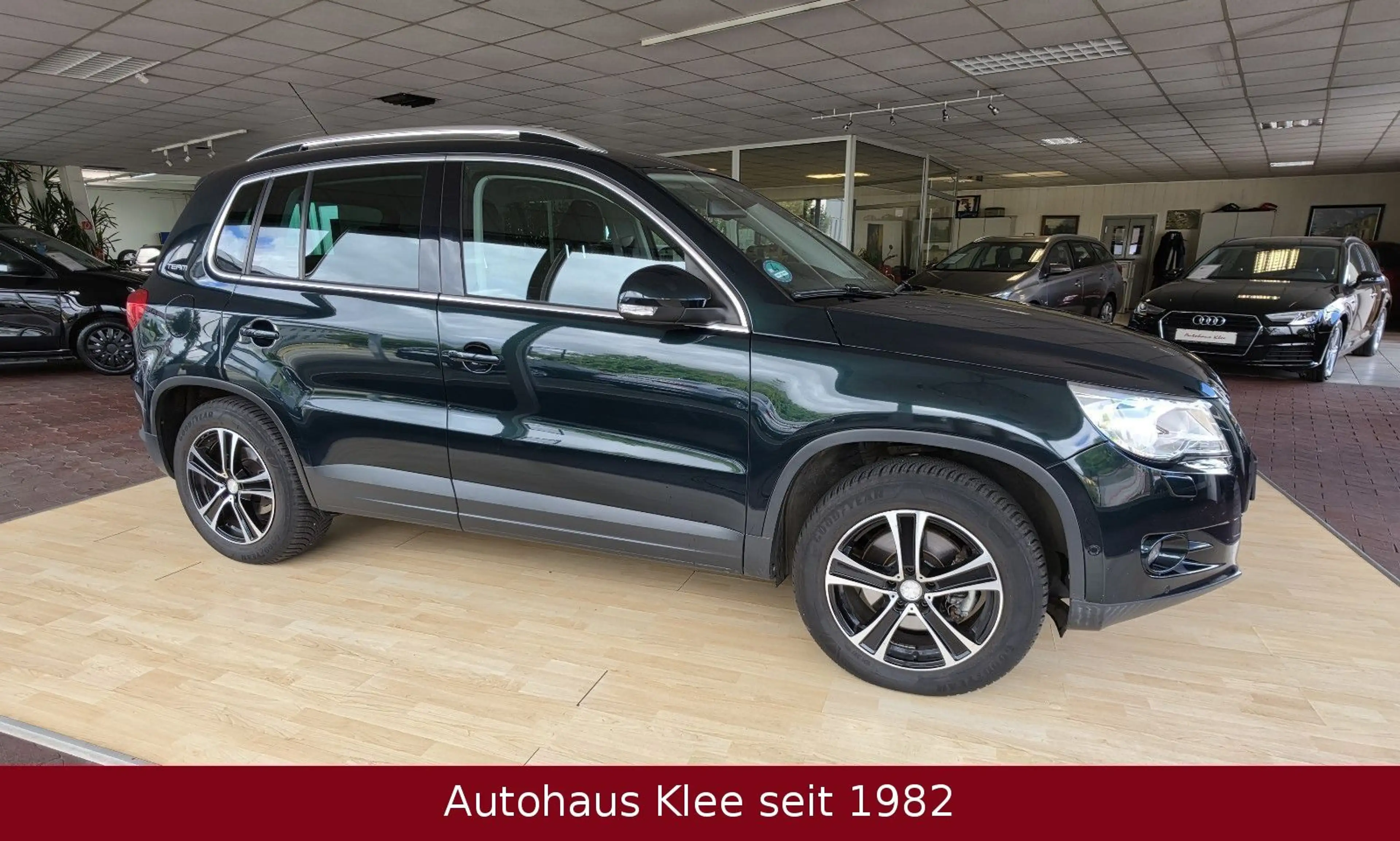 Volkswagen Tiguan 2.0 TSI 4Motion *NAVI*Sitzh*LM*AHK* — photo 2